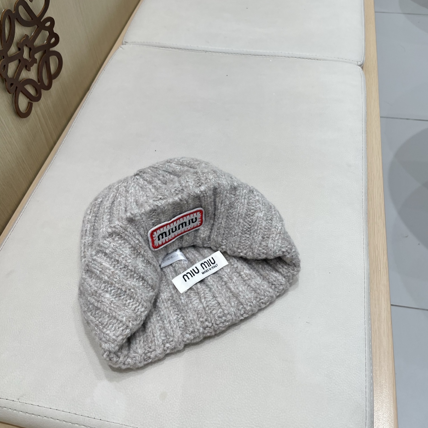 【MIUMIU缪缪】2025秋冬新款针织毛线帽，复古韩版的一款保暖百搭单品