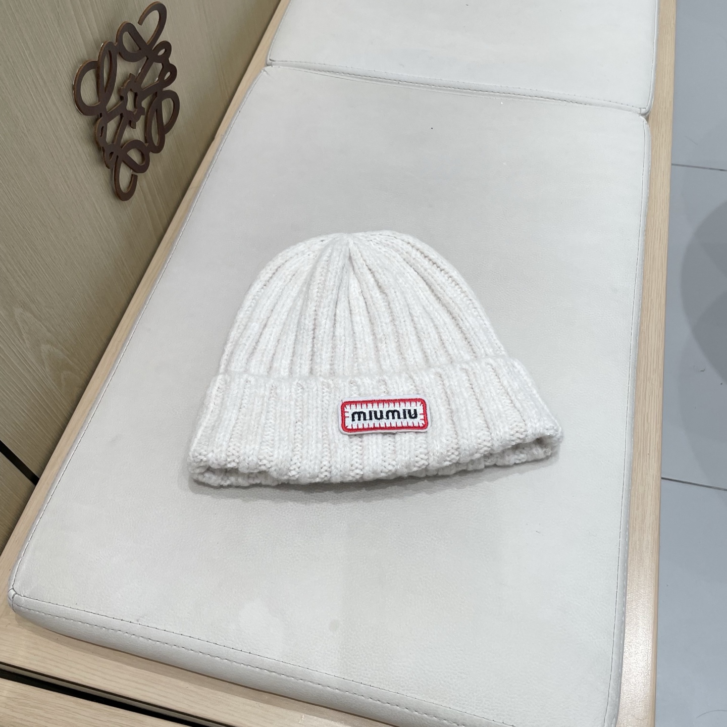 【MIUMIU缪缪】2025秋冬新款针织毛线帽，复古韩版的一款保暖百搭单品