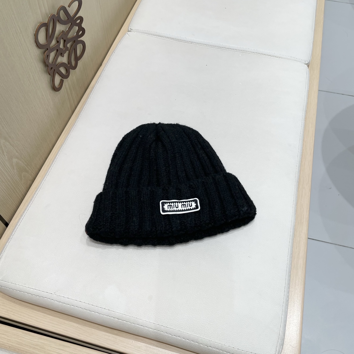 【MIUMIU缪缪】2025秋冬新款针织毛线帽，复古韩版的一款保暖百搭单品