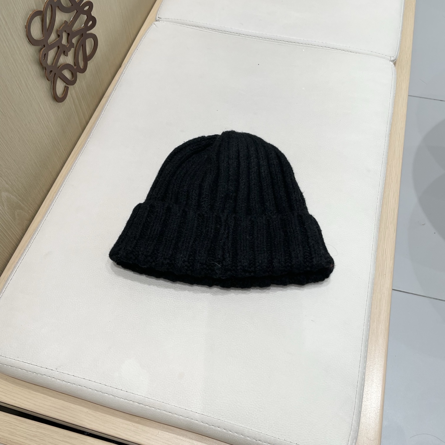 【MIUMIU缪缪】2025秋冬新款针织毛线帽，复古韩版的一款保暖百搭单品