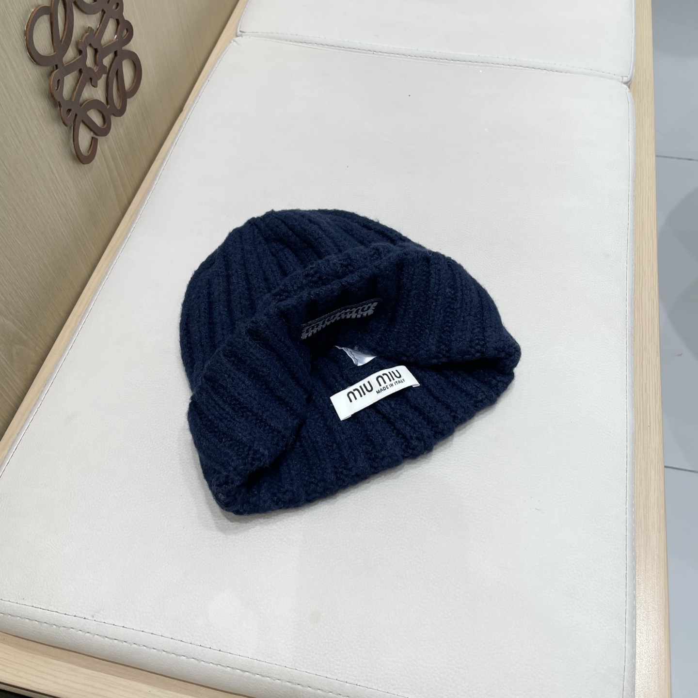 【MIUMIU缪缪】2025秋冬新款针织毛线帽，复古韩版的一款保暖百搭单品