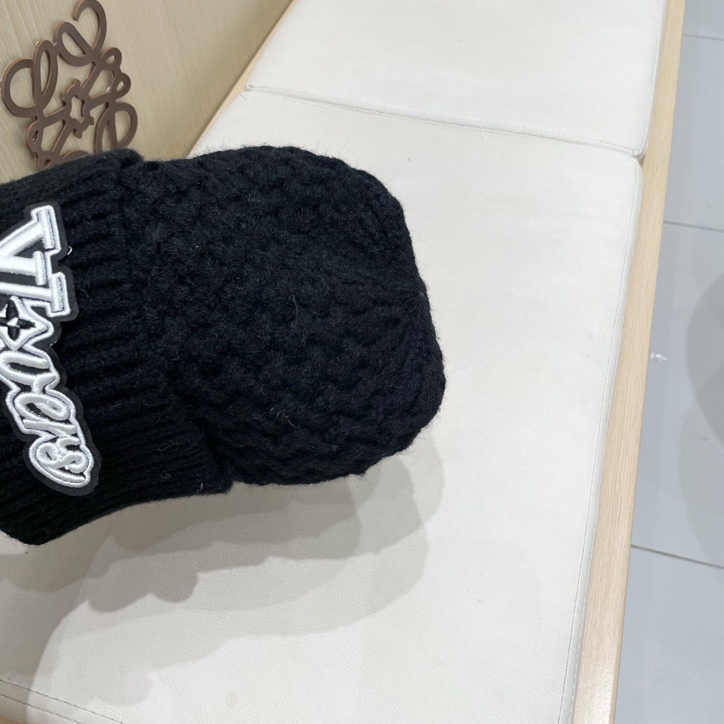  LV 路易威登 2025秋冬新款毛线帽，男女款针织帽