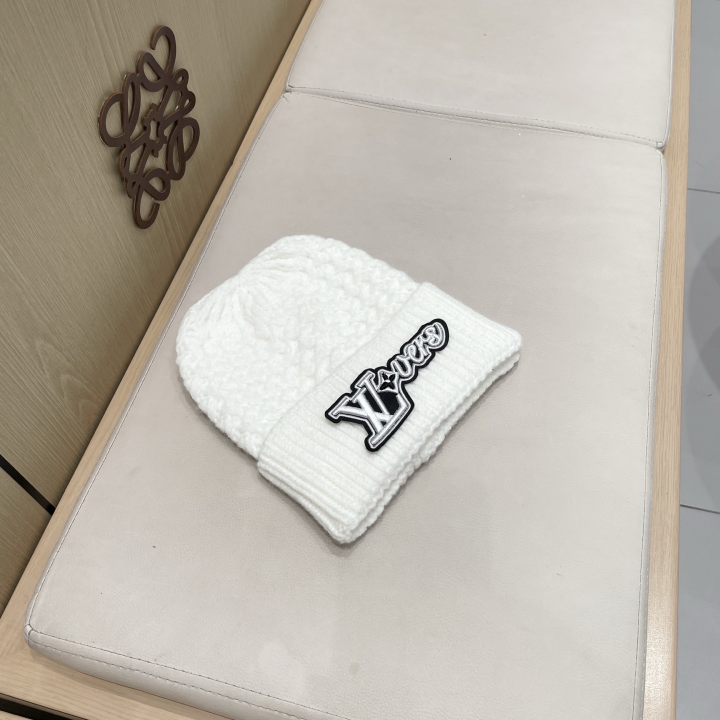  LV 路易威登 2025秋冬新款毛线帽，男女款针织帽