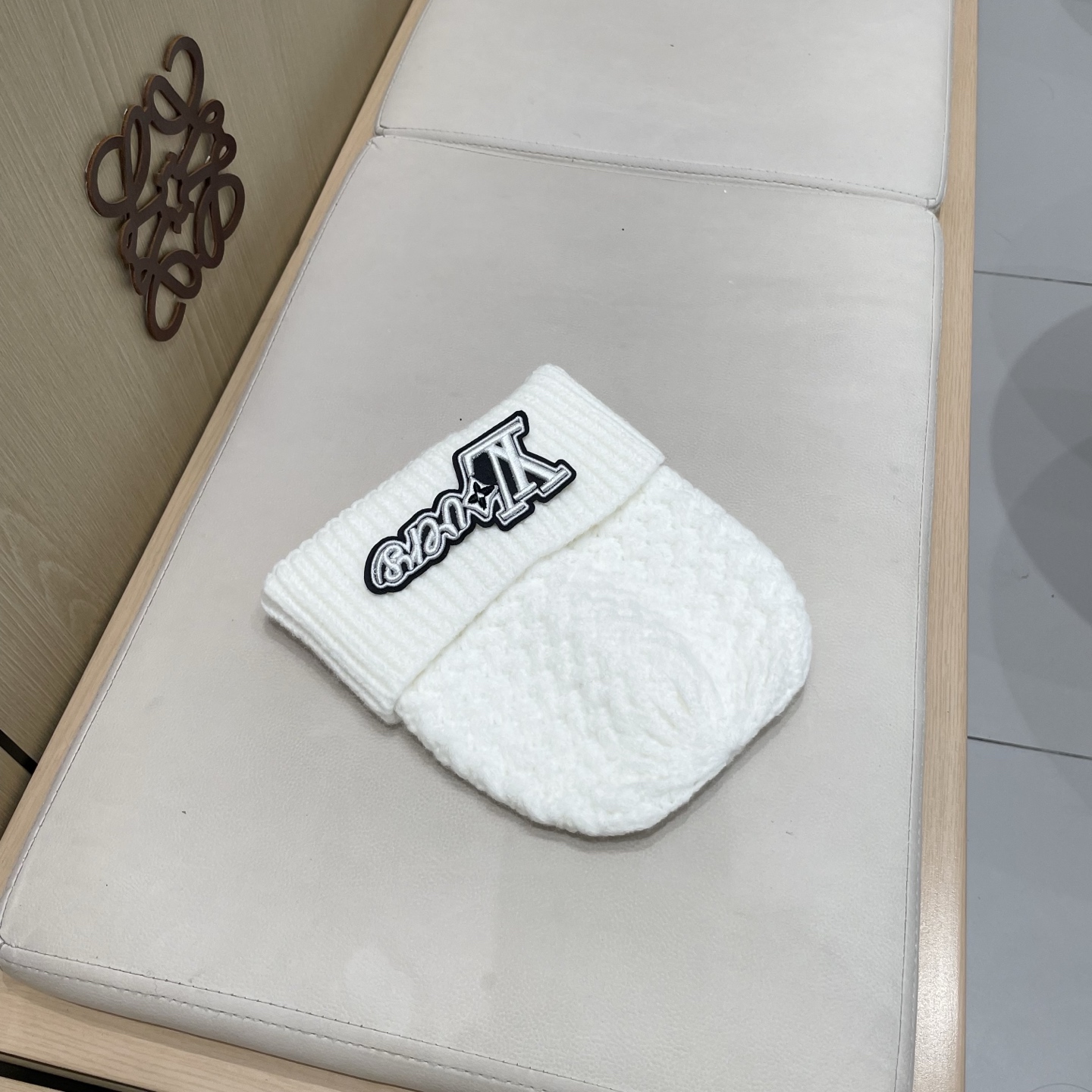  LV 路易威登 2025秋冬新款毛线帽，男女款针织帽