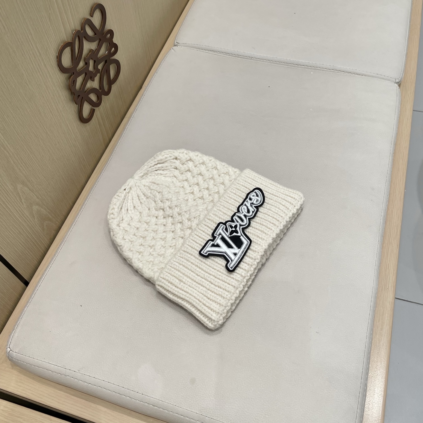  LV 路易威登 2025秋冬新款毛线帽，男女款针织帽