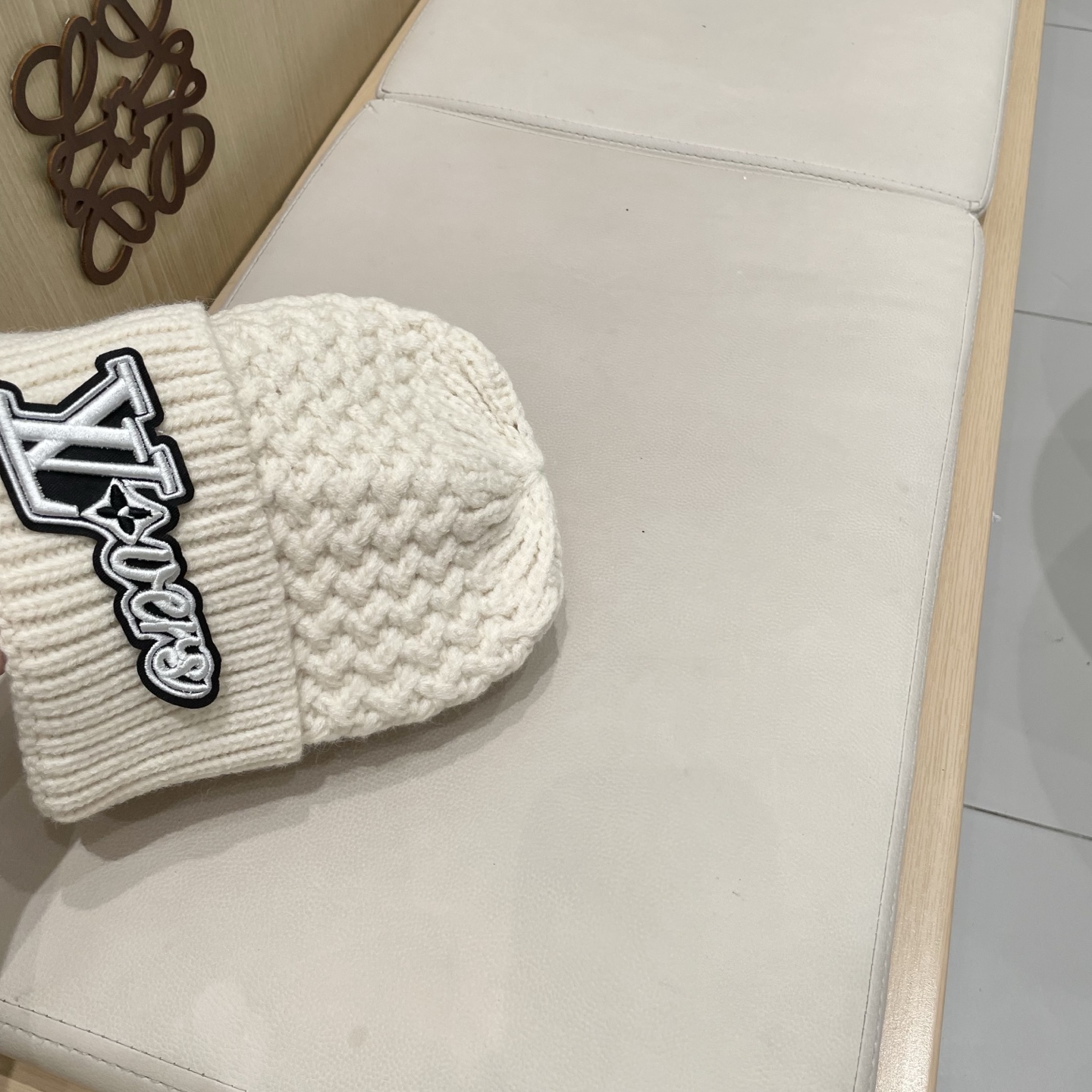  LV 路易威登 2025秋冬新款毛线帽，男女款针织帽