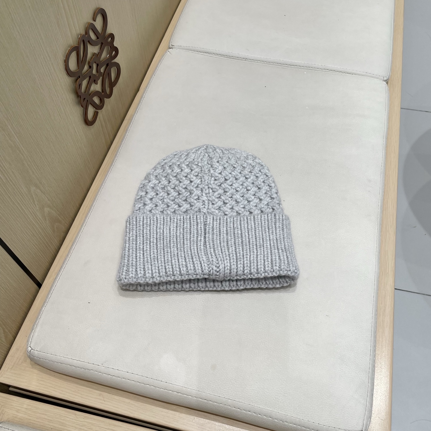  LV 路易威登 2025秋冬新款毛线帽，男女款针织帽