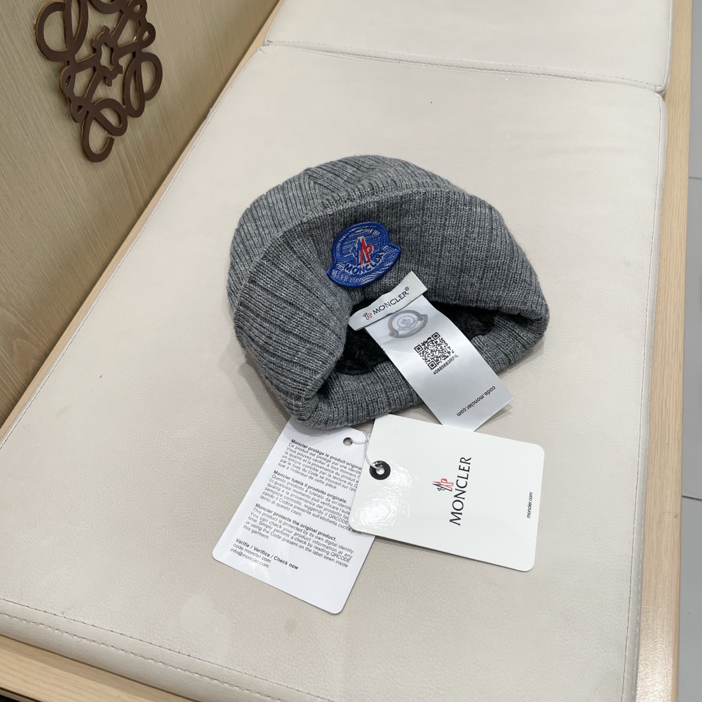  【MONCLER蒙口秋冬加厚加绒边保暖加厚男士针织帽户外护耳毛线帽女