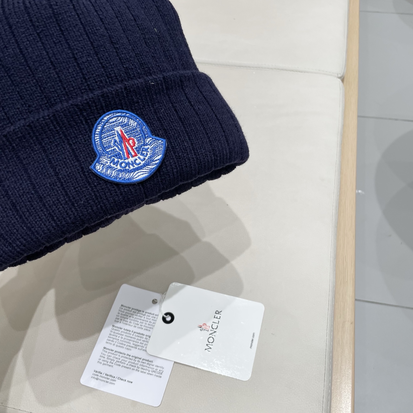  【MONCLER蒙口秋冬加厚加绒边保暖加厚男士针织帽户外护耳毛线帽女