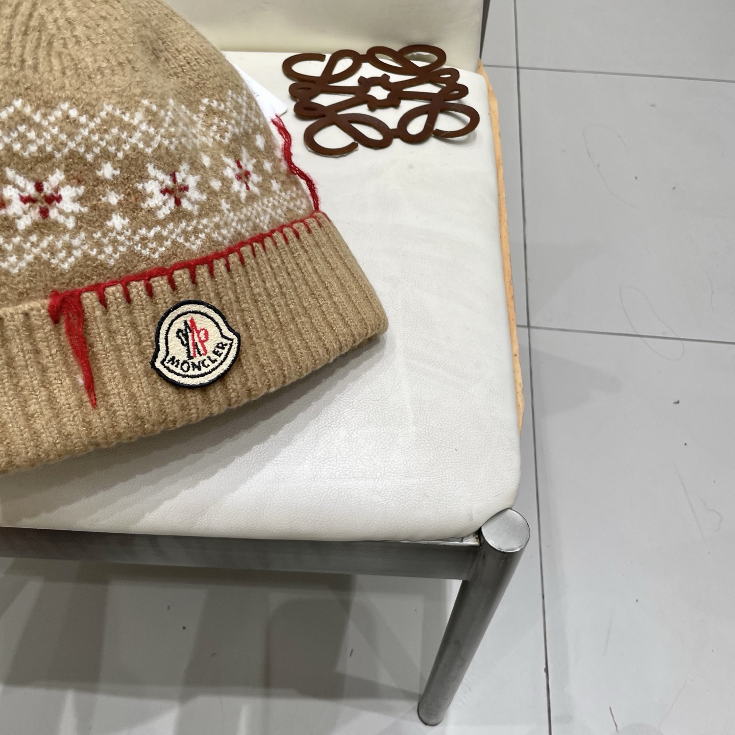 蒙口Moncler盟可睐💥新款经典针织帽，非常柔软亲肤，弹性很好💓有质感又非常百搭的款式~保暖的  均码