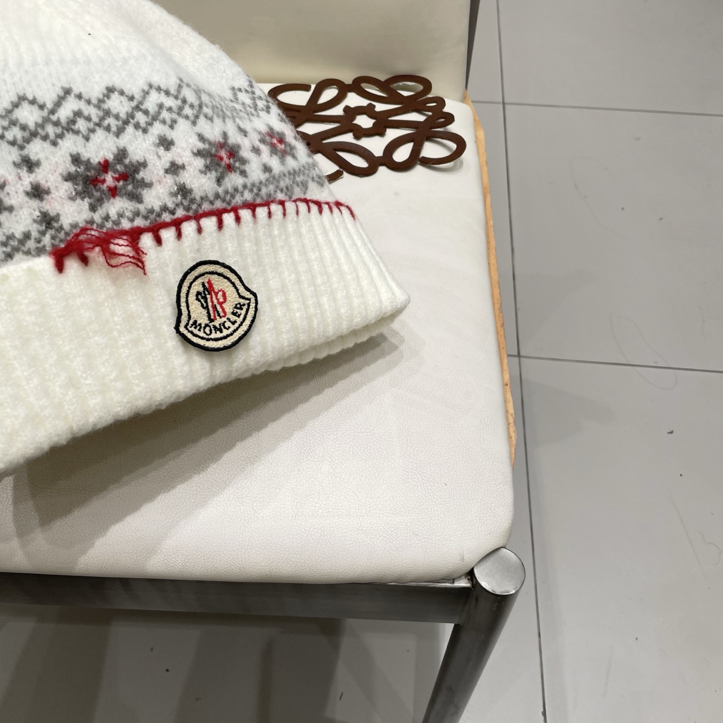 蒙口Moncler盟可睐💥新款经典针织帽，非常柔软亲肤，弹性很好💓有质感又非常百搭的款式~保暖的  均码