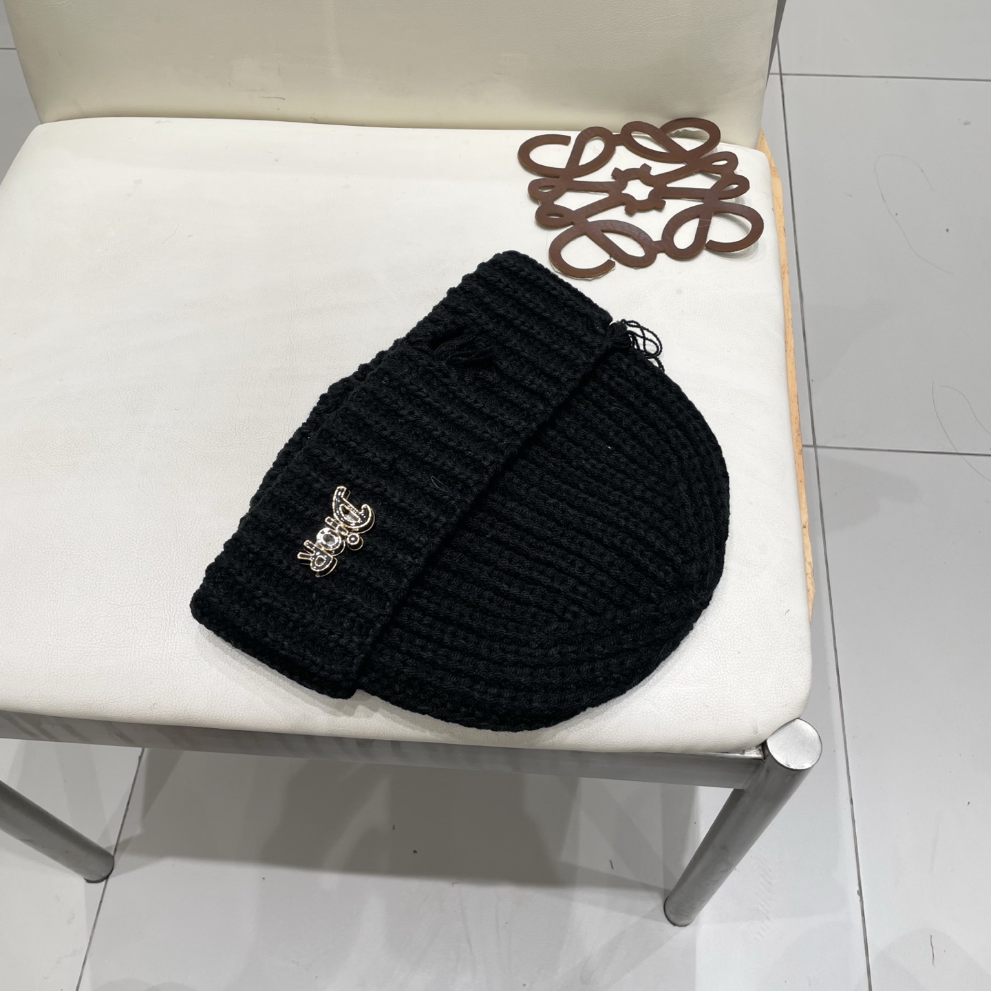  DIOR迪奥破洞针织帽子女冬季复古百搭显脸小毛线帽大头围保暖冷帽