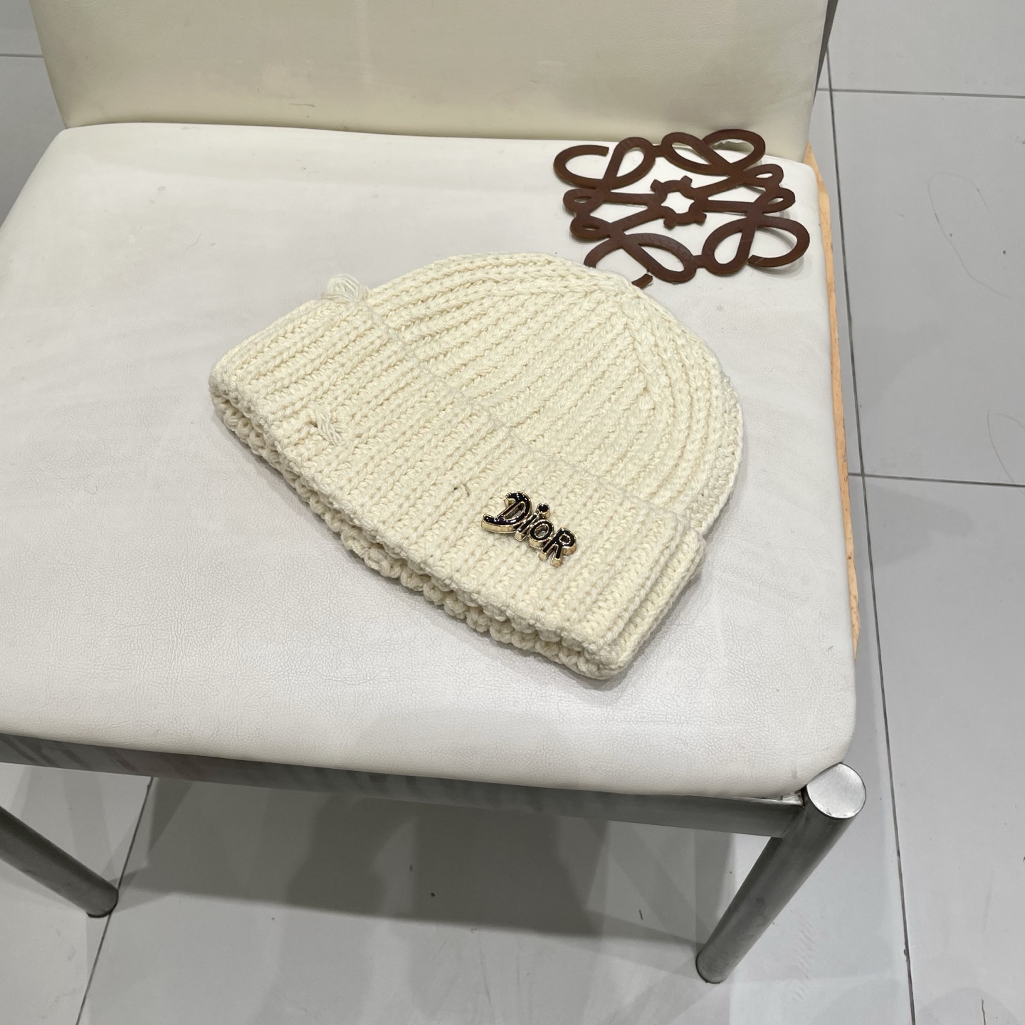  DIOR迪奥破洞针织帽子女冬季复古百搭显脸小毛线帽大头围保暖冷帽