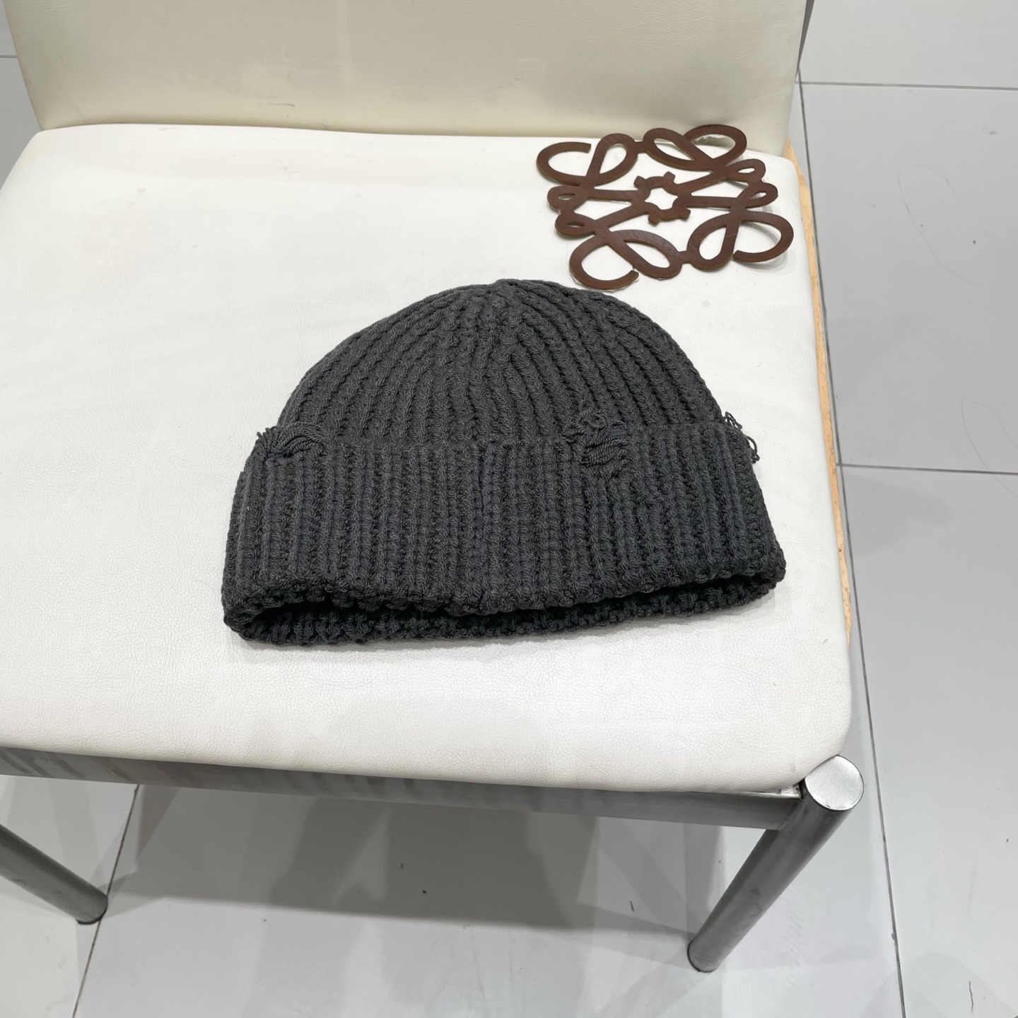  DIOR迪奥破洞针织帽子女冬季复古百搭显脸小毛线帽大头围保暖冷帽