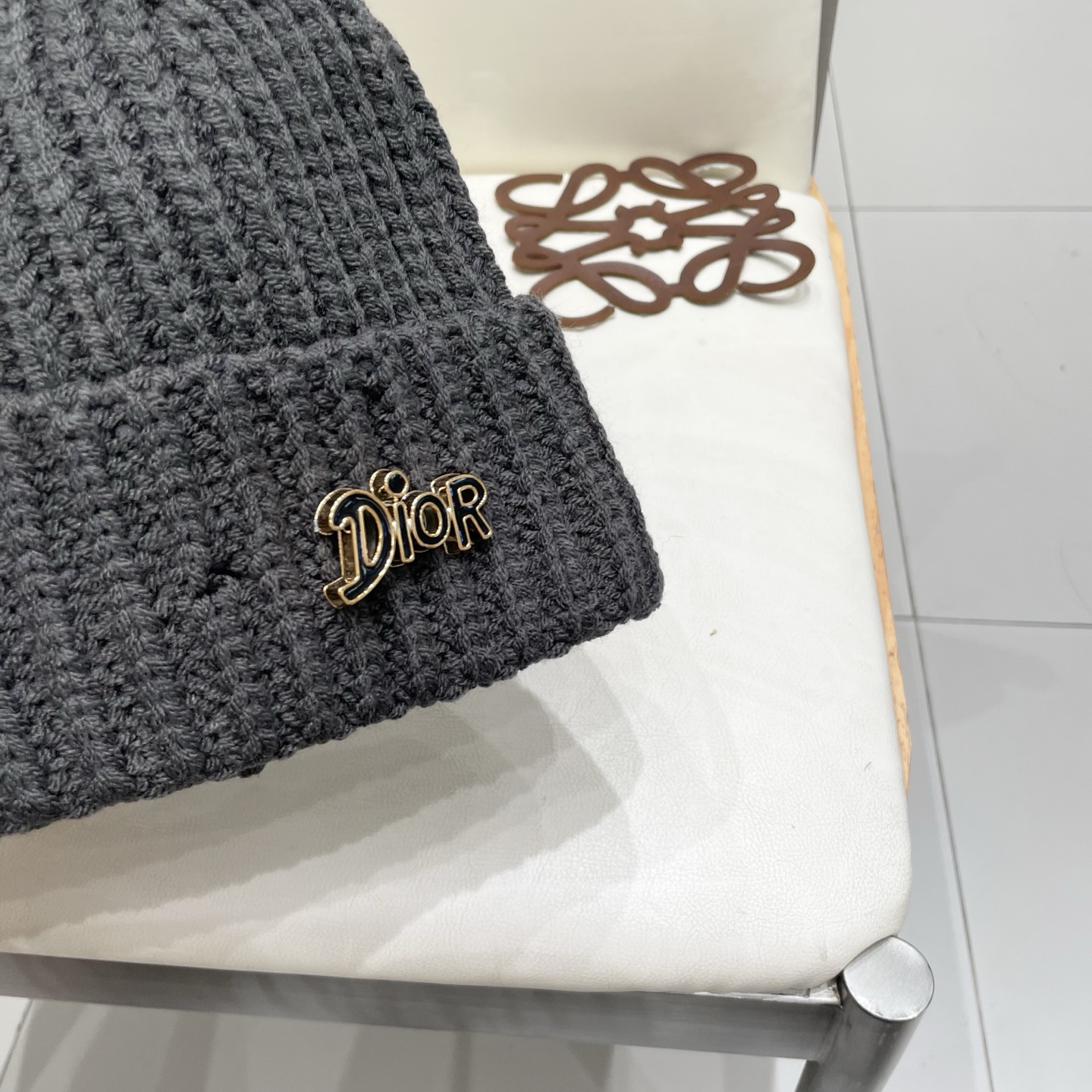  DIOR迪奥破洞针织帽子女冬季复古百搭显脸小毛线帽大头围保暖冷帽