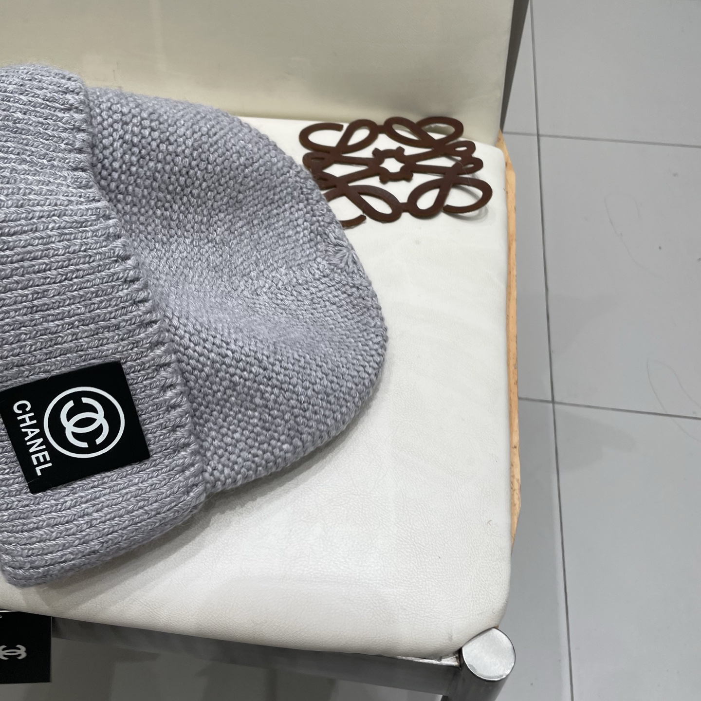  高版本！！！
蒙口MONCLER高品质针织兔羊毛毛线帽
超经典不过时的一款秋冬冷帽🥶
懂货的小姐姐必入