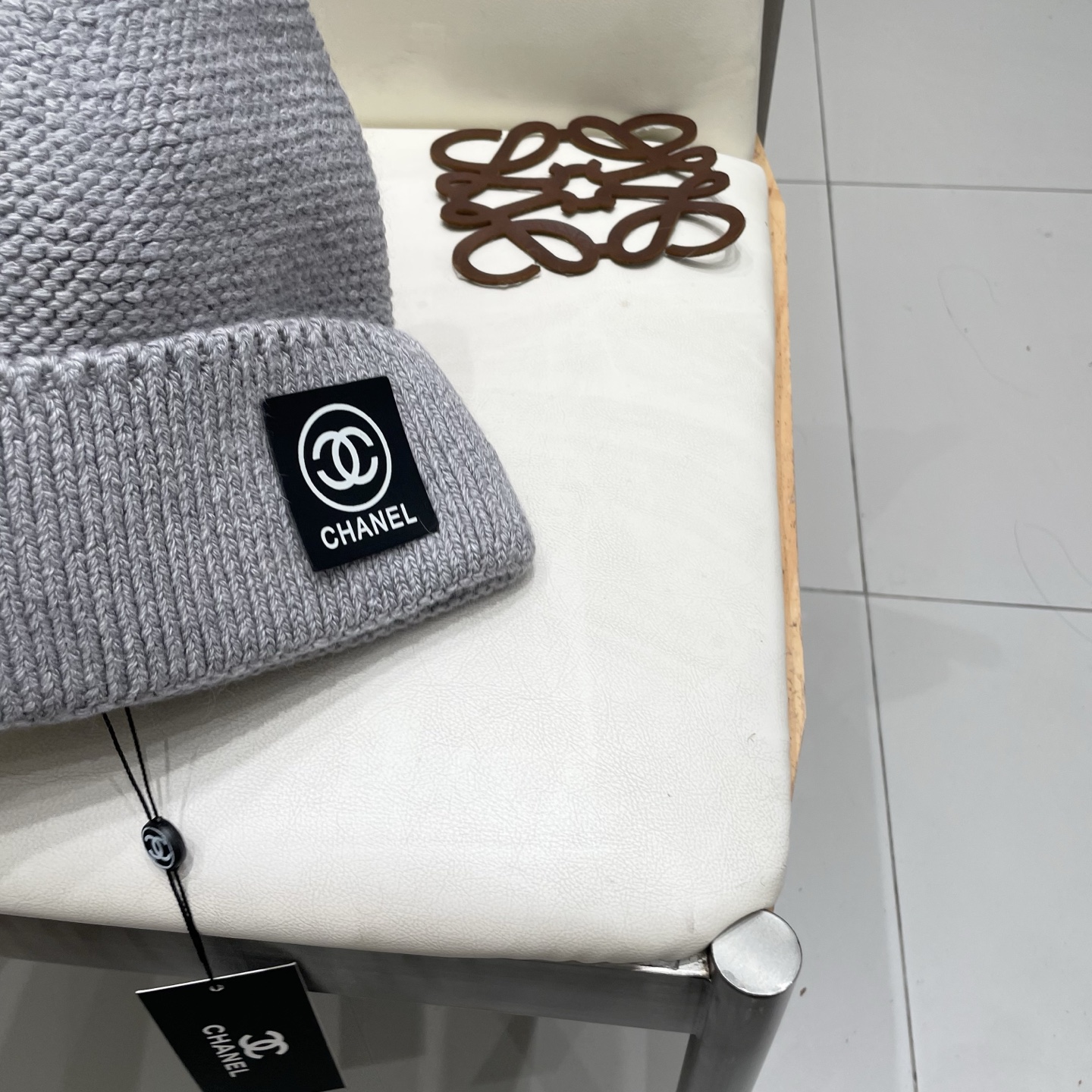  高版本！！！
蒙口MONCLER高品质针织兔羊毛毛线帽
超经典不过时的一款秋冬冷帽🥶
懂货的小姐姐必入