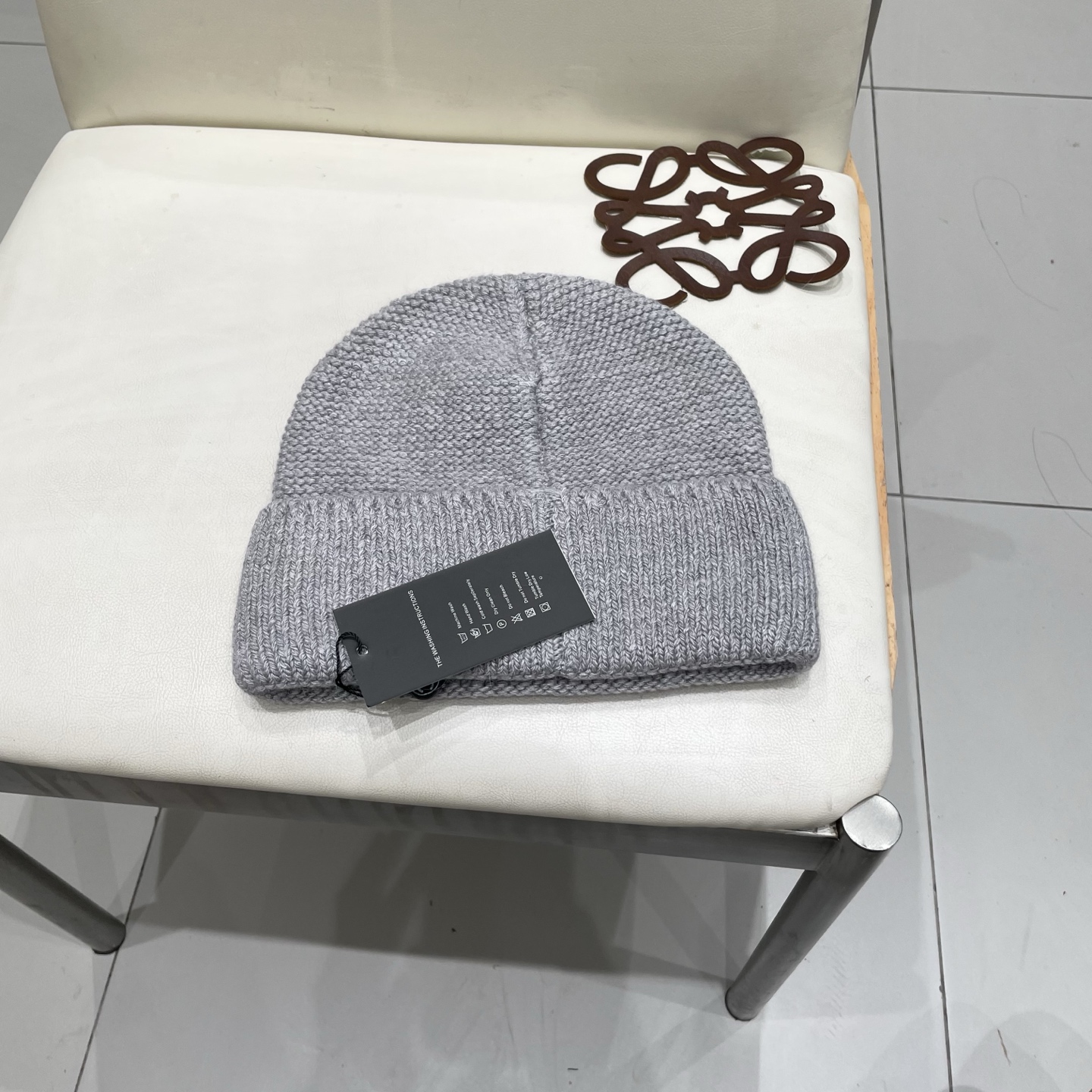  高版本！！！
蒙口MONCLER高品质针织兔羊毛毛线帽
超经典不过时的一款秋冬冷帽🥶
懂货的小姐姐必入