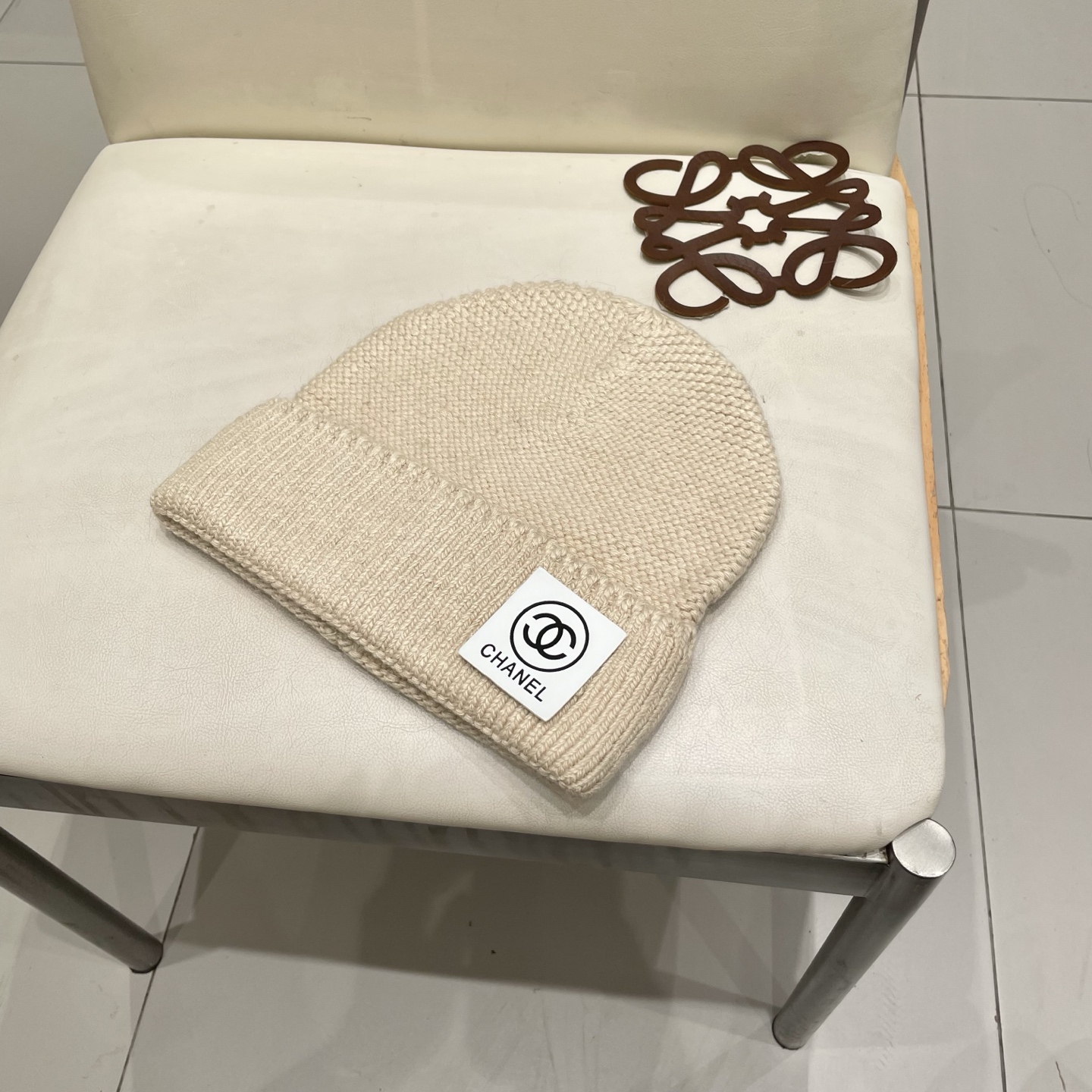  高版本！！！
蒙口MONCLER高品质针织兔羊毛毛线帽
超经典不过时的一款秋冬冷帽🥶
懂货的小姐姐必入