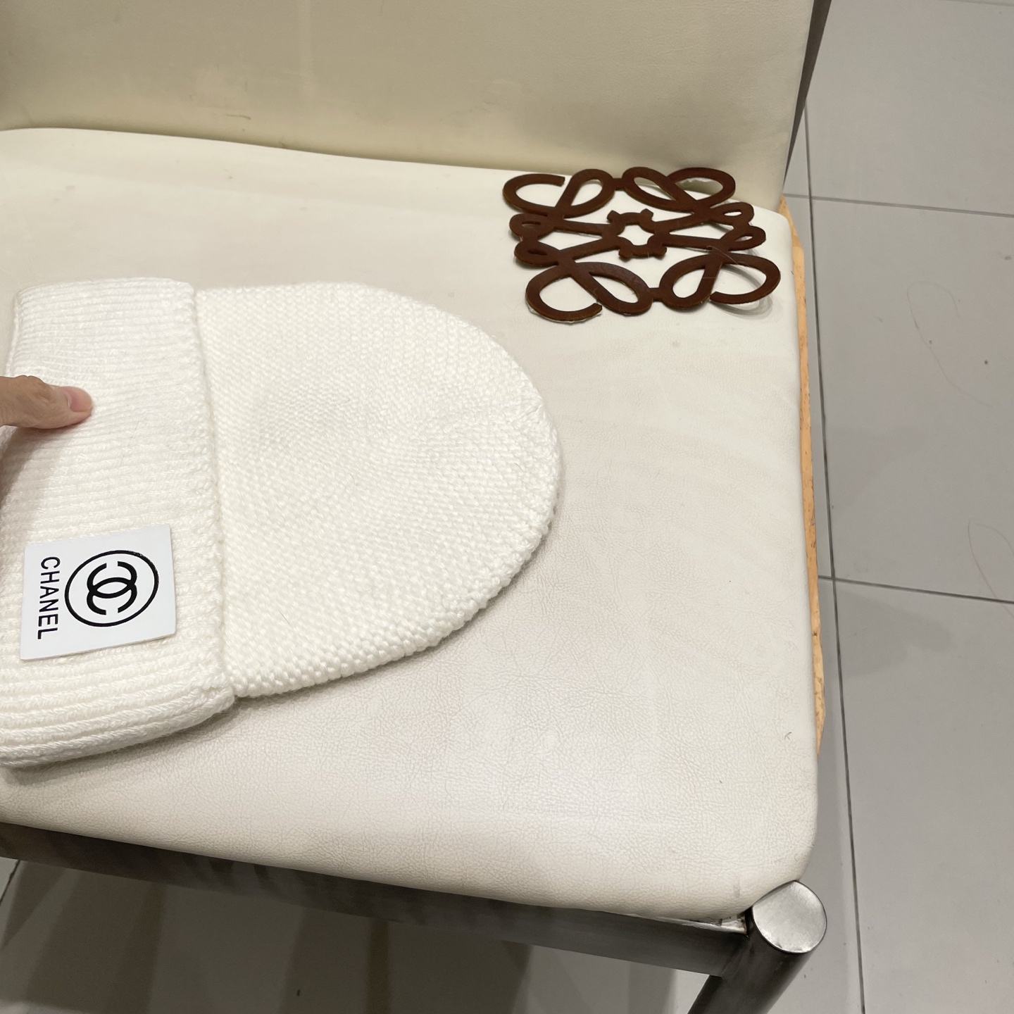  高版本！！！
蒙口MONCLER高品质针织兔羊毛毛线帽
超经典不过时的一款秋冬冷帽🥶
懂货的小姐姐必入