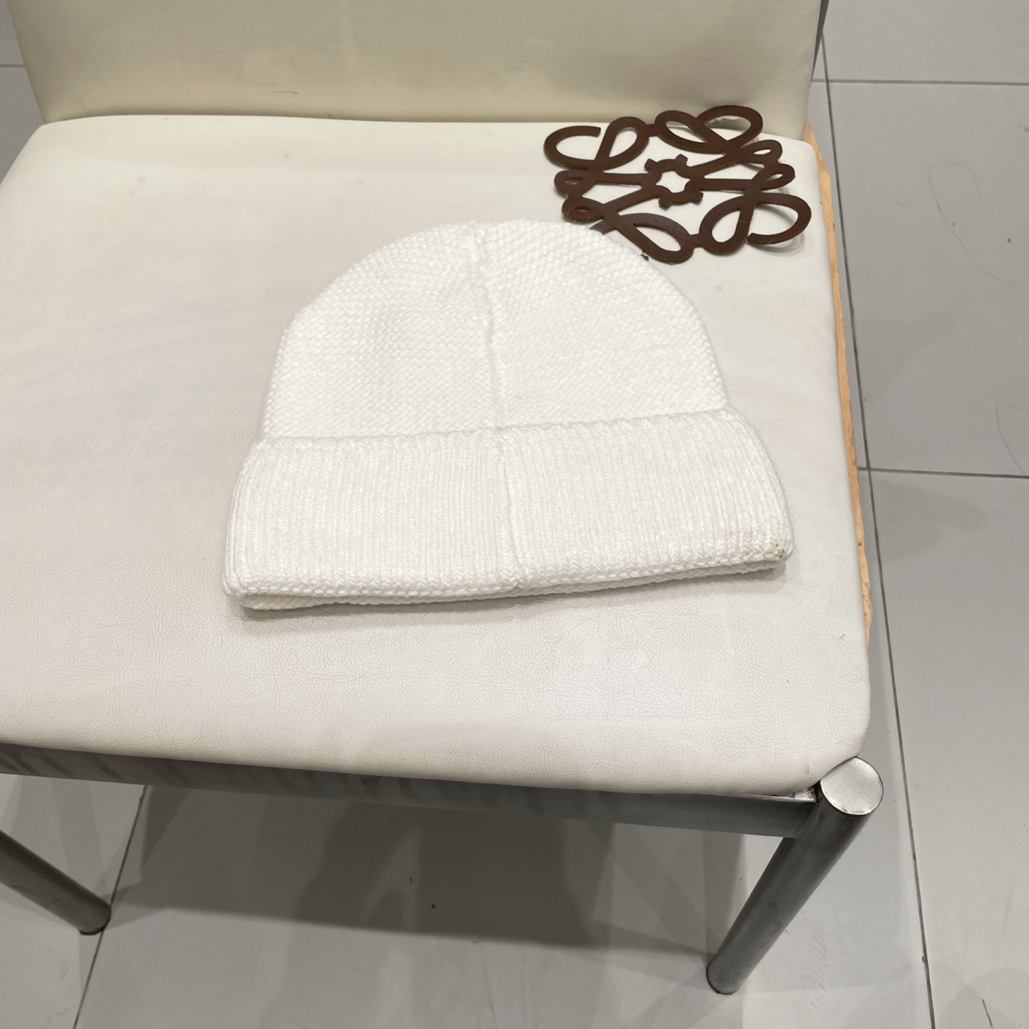  高版本！！！
蒙口MONCLER高品质针织兔羊毛毛线帽
超经典不过时的一款秋冬冷帽🥶
懂货的小姐姐必入