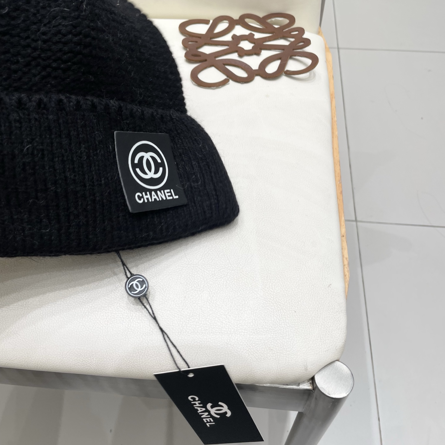  高版本！！！
蒙口MONCLER高品质针织兔羊毛毛线帽
超经典不过时的一款秋冬冷帽🥶
懂货的小姐姐必入