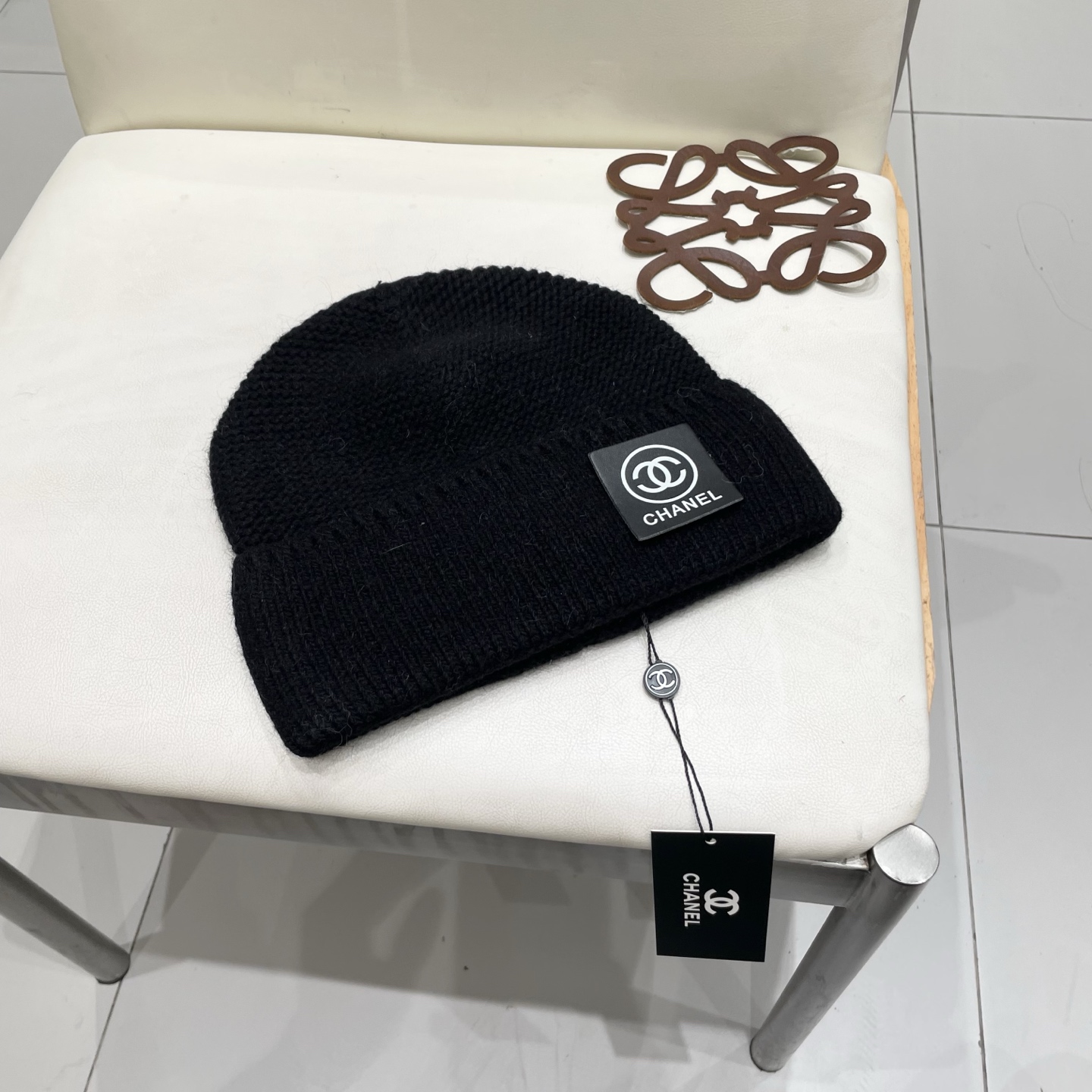  高版本！！！
蒙口MONCLER高品质针织兔羊毛毛线帽
超经典不过时的一款秋冬冷帽🥶
懂货的小姐姐必入