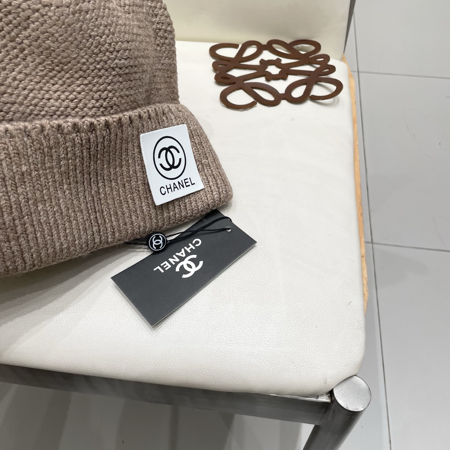  高版本！！！
蒙口MONCLER高品质针织兔羊毛毛线帽
超经典不过时的一款秋冬冷帽🥶
懂货的小姐姐必入