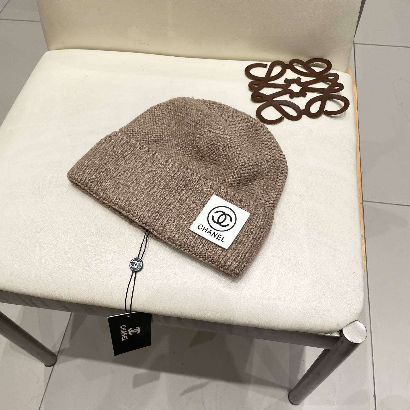  高版本！！！
蒙口MONCLER高品质针织兔羊毛毛线帽
超经典不过时的一款秋冬冷帽🥶
懂货的小姐姐必入