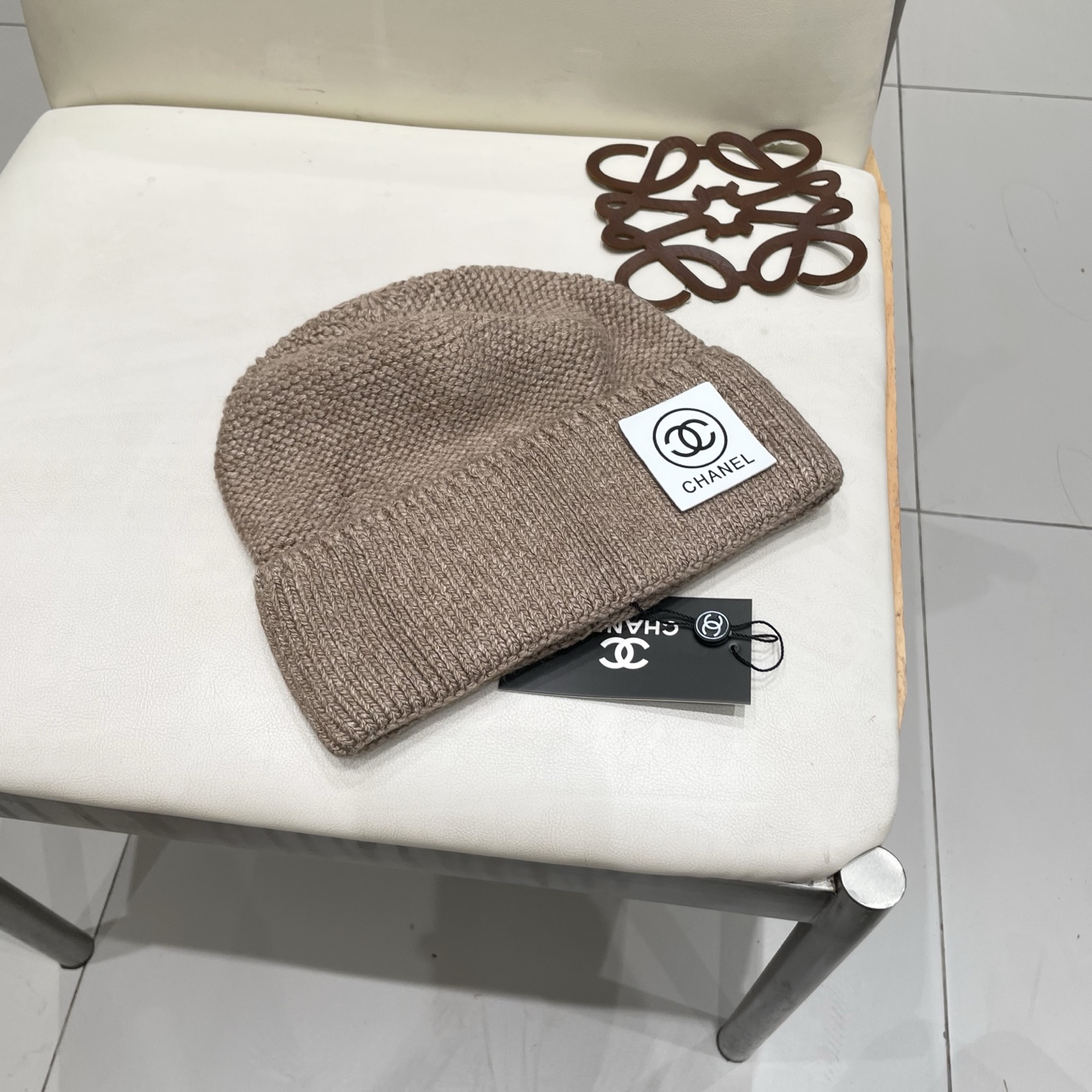  高版本！！！
蒙口MONCLER高品质针织兔羊毛毛线帽
超经典不过时的一款秋冬冷帽🥶
懂货的小姐姐必入