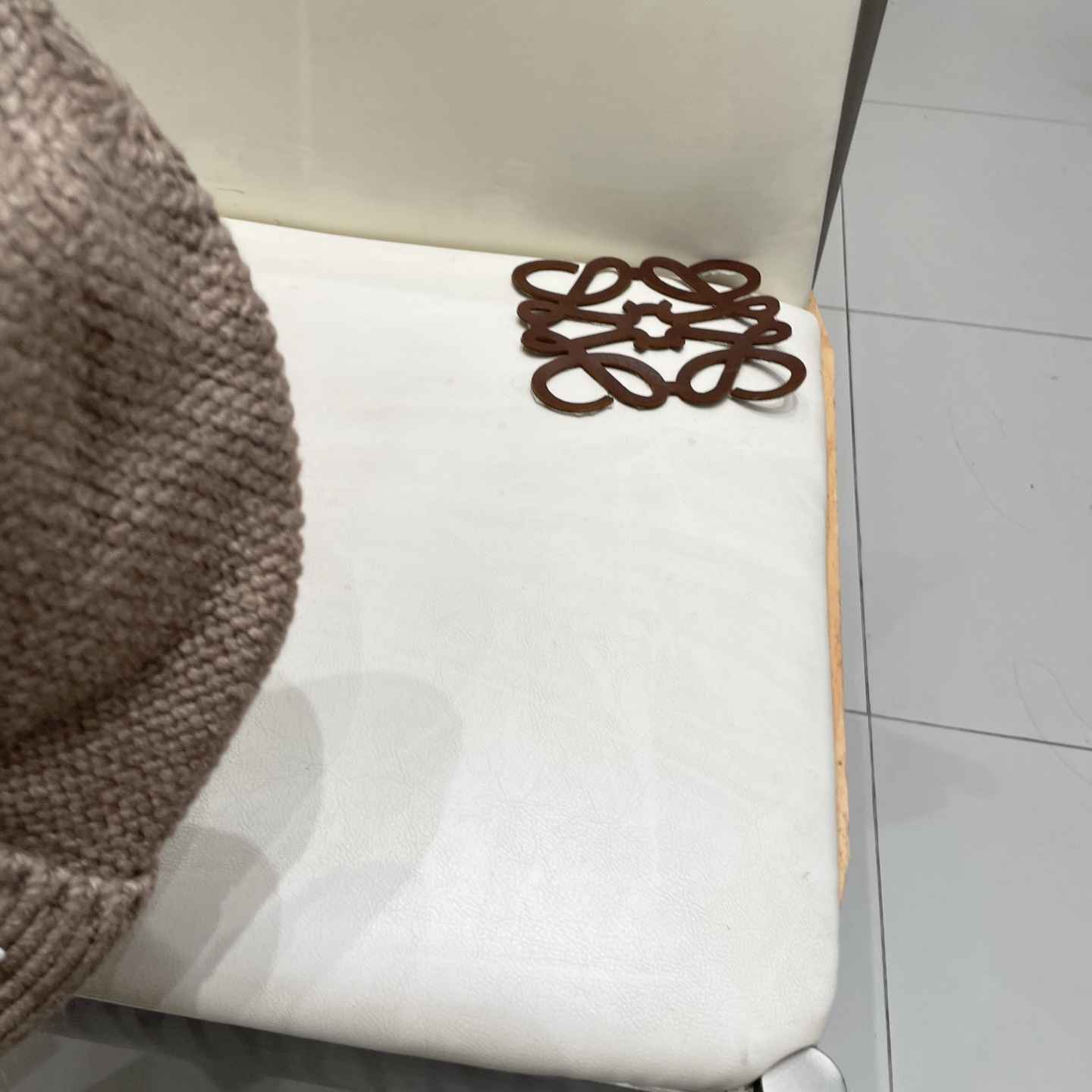  高版本！！！
蒙口MONCLER高品质针织兔羊毛毛线帽
超经典不过时的一款秋冬冷帽🥶
懂货的小姐姐必入