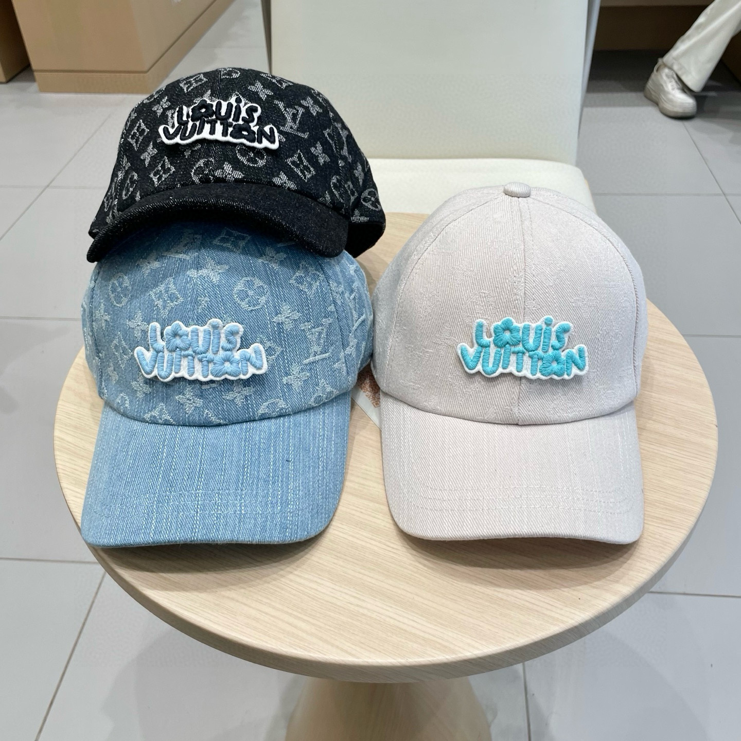  2025新款原单牛仔棒球帽LV路易威登🧢轻盈透气。完美版型，独家实物拍摄，男女适用