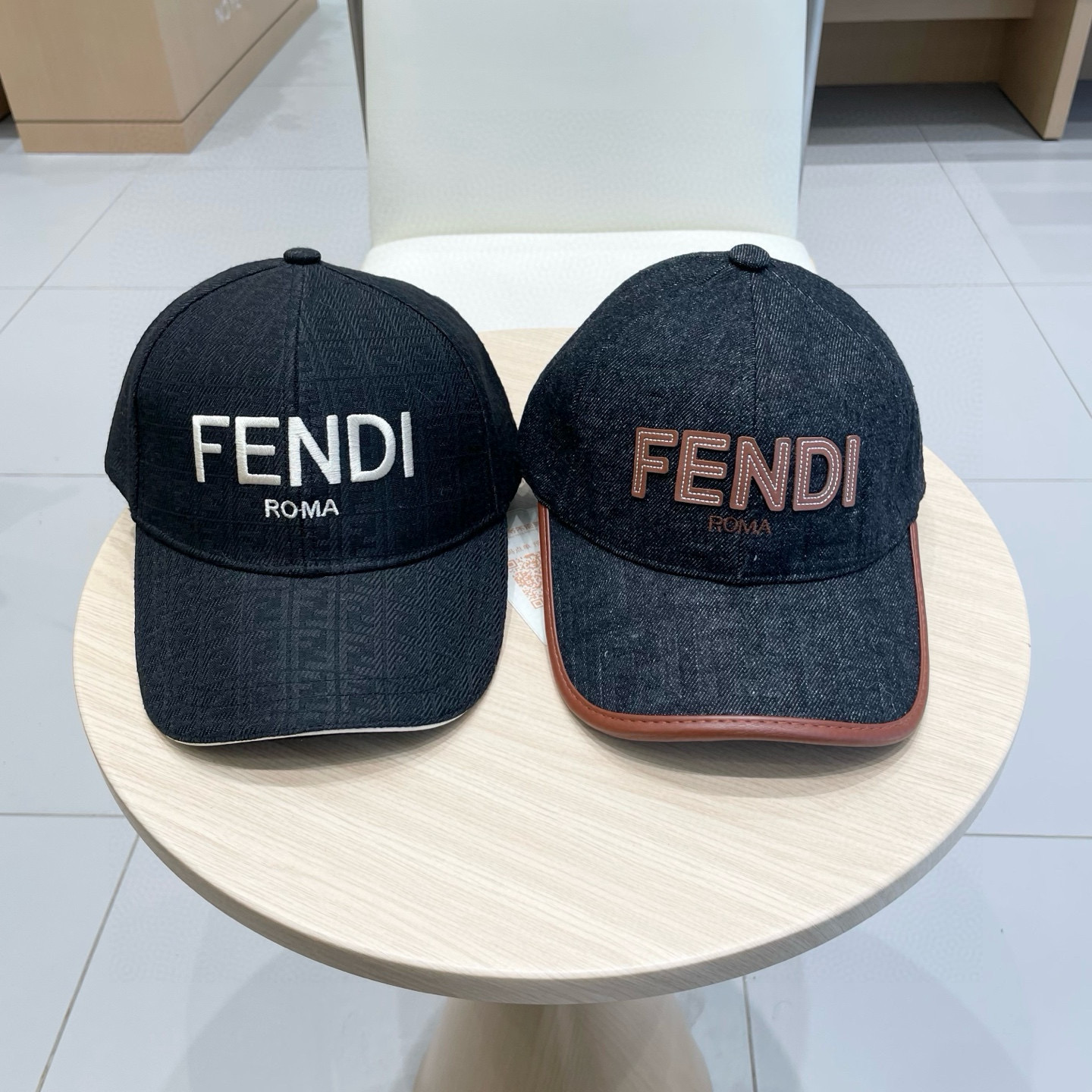  FENDI芬迪2025新款 老花系列棒球帽🧢 经典FF中古单品，气质穿搭单品，质量杠杠👍
