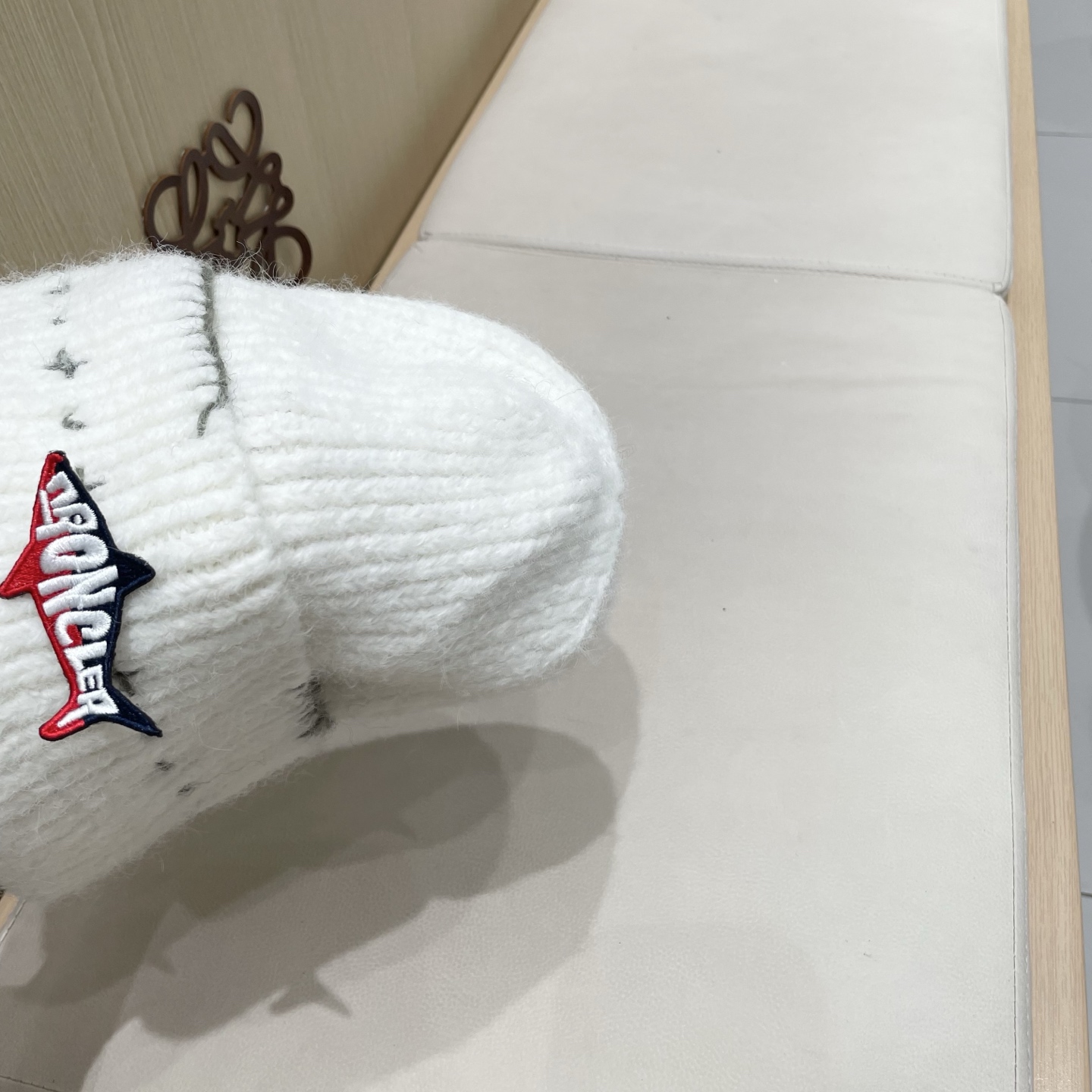  蒙口Moncler盟可睐💥官网经典针织帽，原单复刻.非常柔软亲肤，弹性很好💓有质感又非常百搭的款式~保