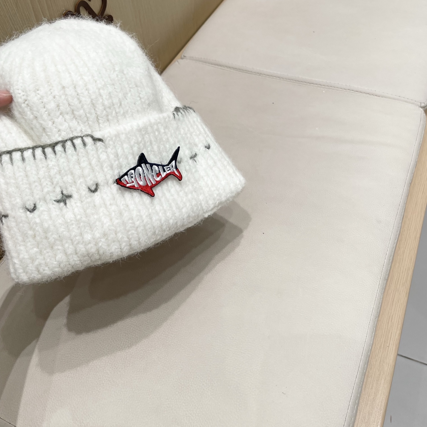  蒙口Moncler盟可睐💥官网经典针织帽，原单复刻.非常柔软亲肤，弹性很好💓有质感又非常百搭的款式~保