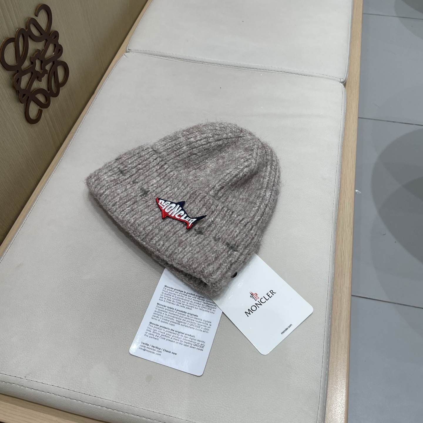  蒙口Moncler盟可睐💥官网经典针织帽，原单复刻.非常柔软亲肤，弹性很好💓有质感又非常百搭的款式~保