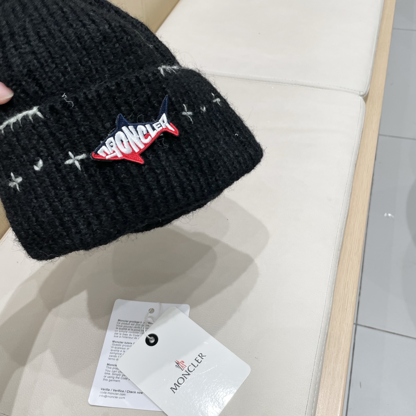  蒙口Moncler盟可睐💥官网经典针织帽，原单复刻.非常柔软亲肤，弹性很好💓有质感又非常百搭的款式~保