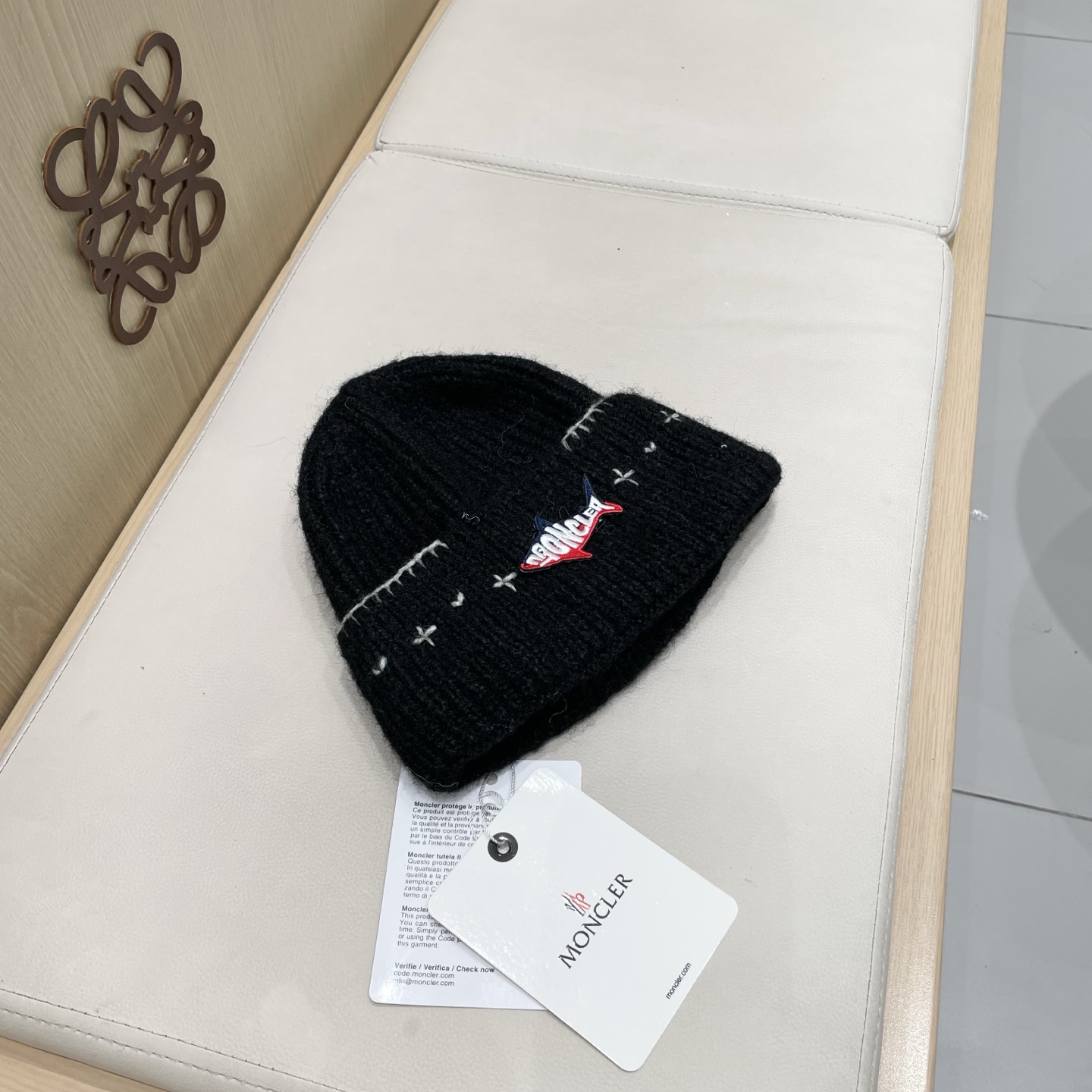  蒙口Moncler盟可睐💥官网经典针织帽，原单复刻.非常柔软亲肤，弹性很好💓有质感又非常百搭的款式~保