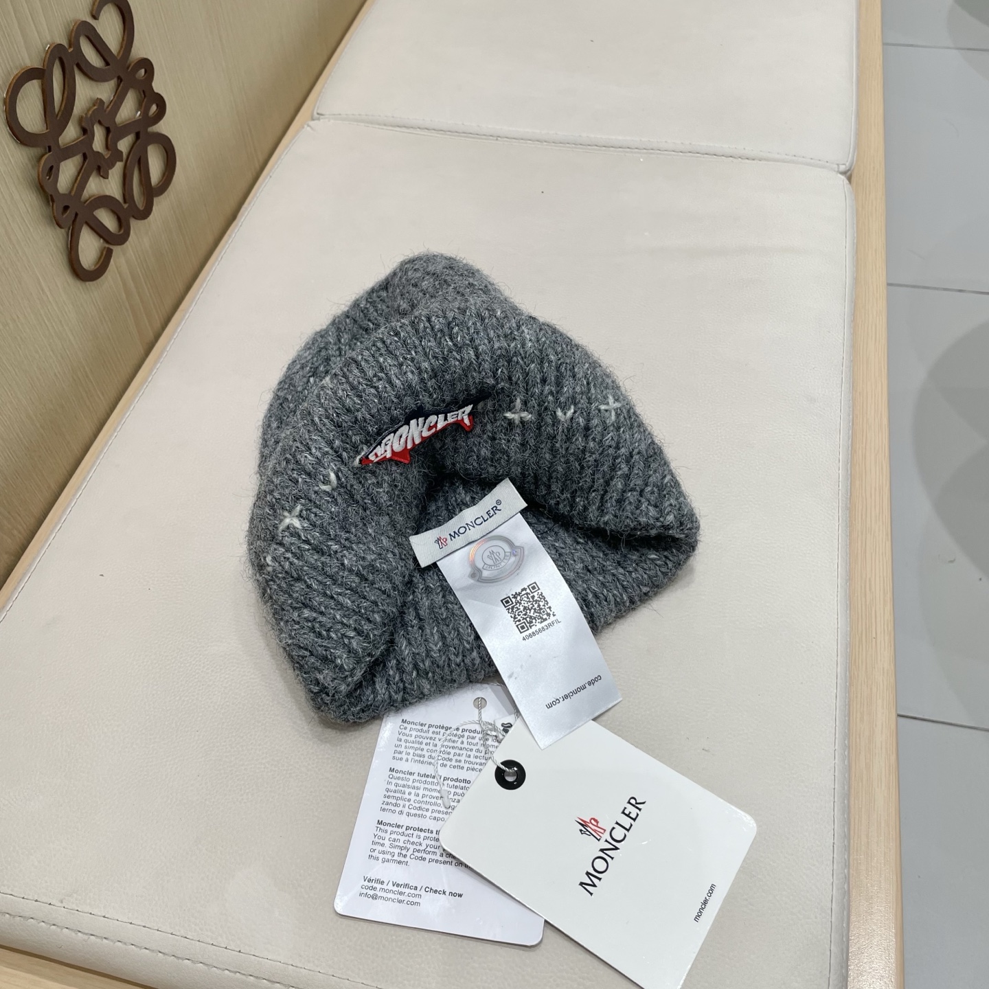  蒙口Moncler盟可睐💥官网经典针织帽，原单复刻.非常柔软亲肤，弹性很好💓有质感又非常百搭的款式~保