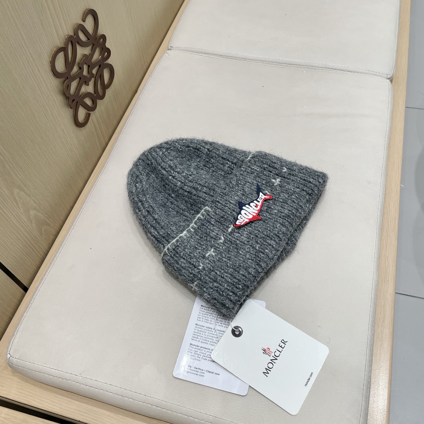  蒙口Moncler盟可睐💥官网经典针织帽，原单复刻.非常柔软亲肤，弹性很好💓有质感又非常百搭的款式~保
