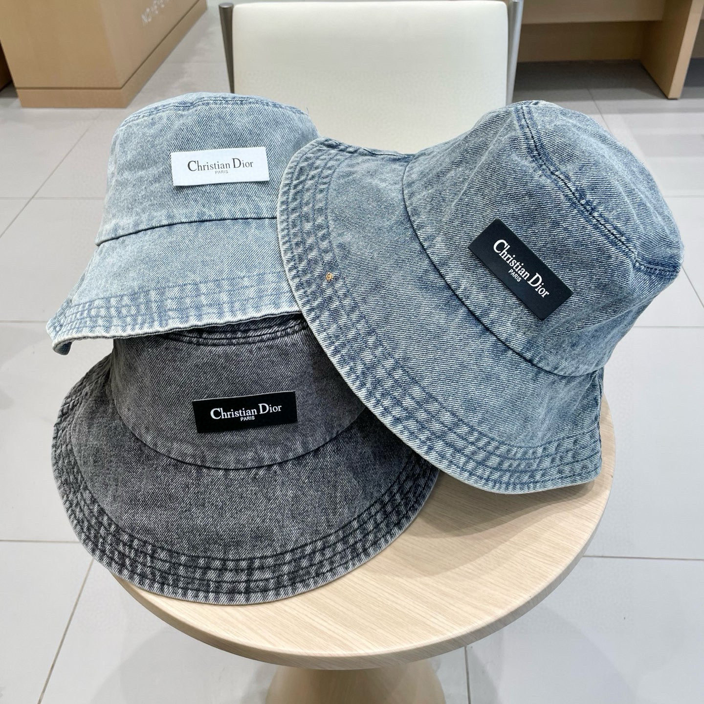  Dior(迪奥)2026牛仔新款渔夫帽， 精致純也格调很有感觉，很酷很时尚，专柜断货热门，质量超赞