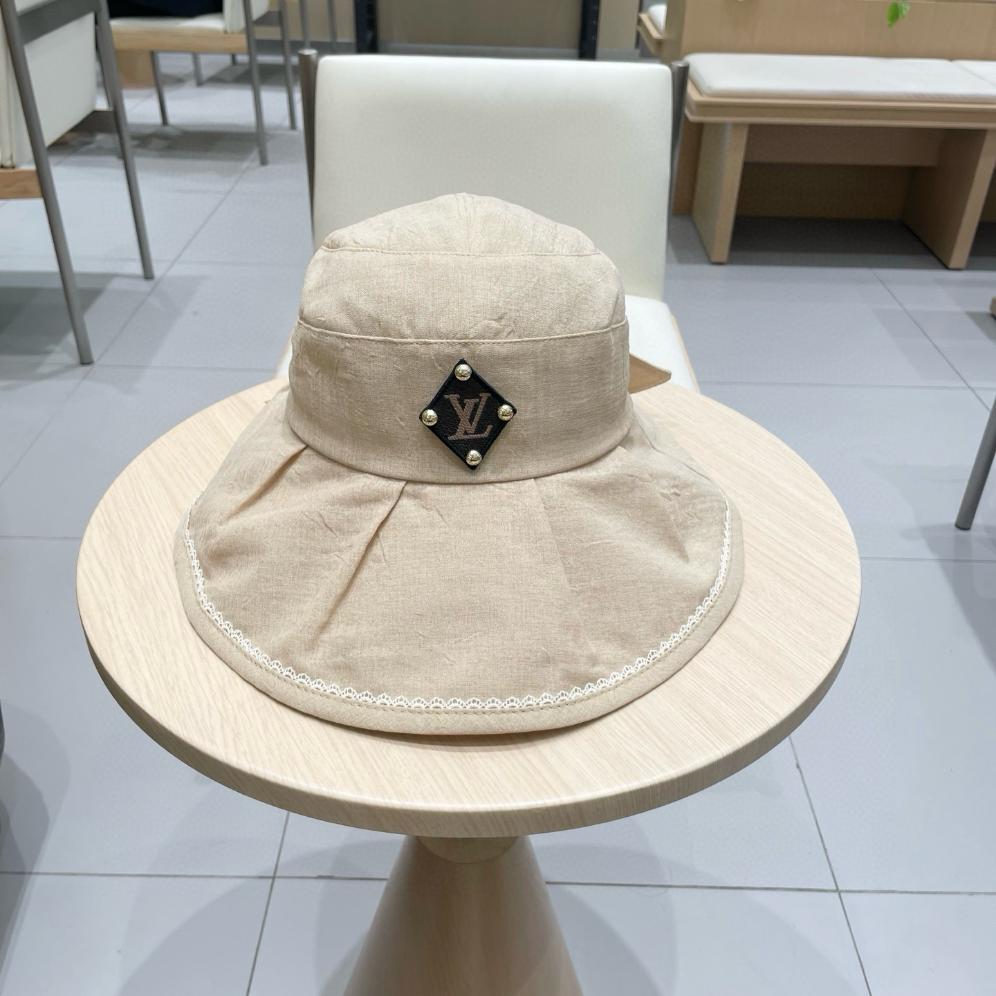  LV渔夫帽，防风绳薄款渔夫帽