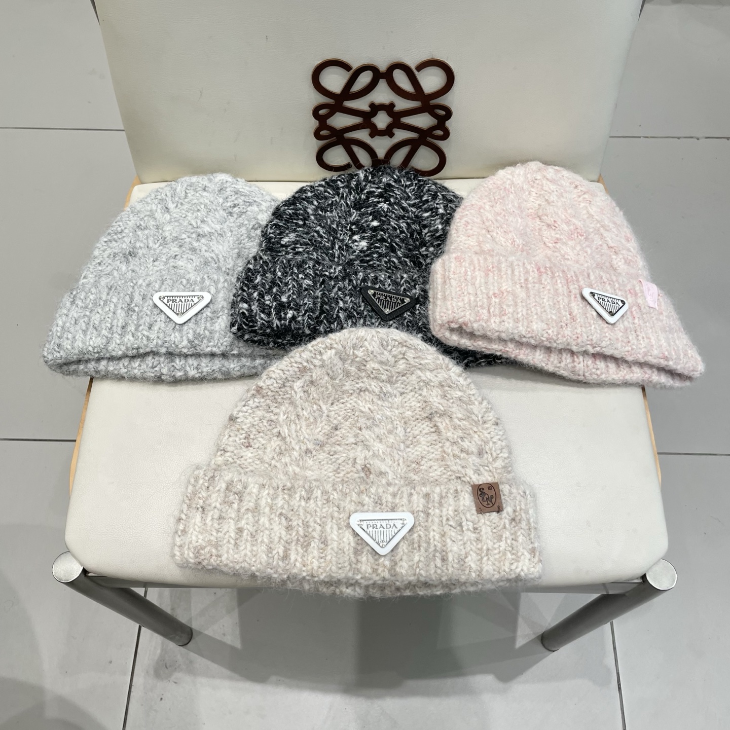   Prada新款帽子女粗针织毛线帽春秋季百搭大头围绿色宽松ins显脸小