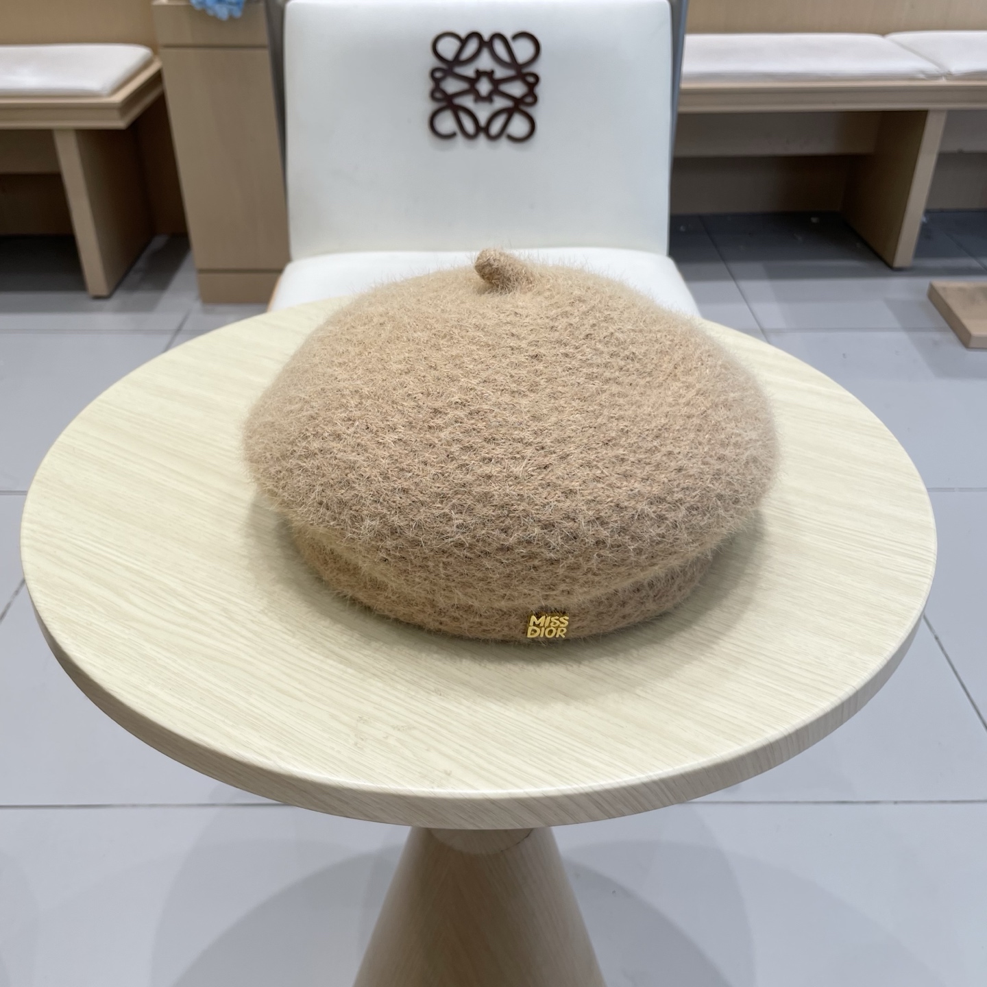 。Dior迪奥贝雷帽女2025新款秋冬大头围画家帽显脸小保暖毛绒蓓蕾帽子