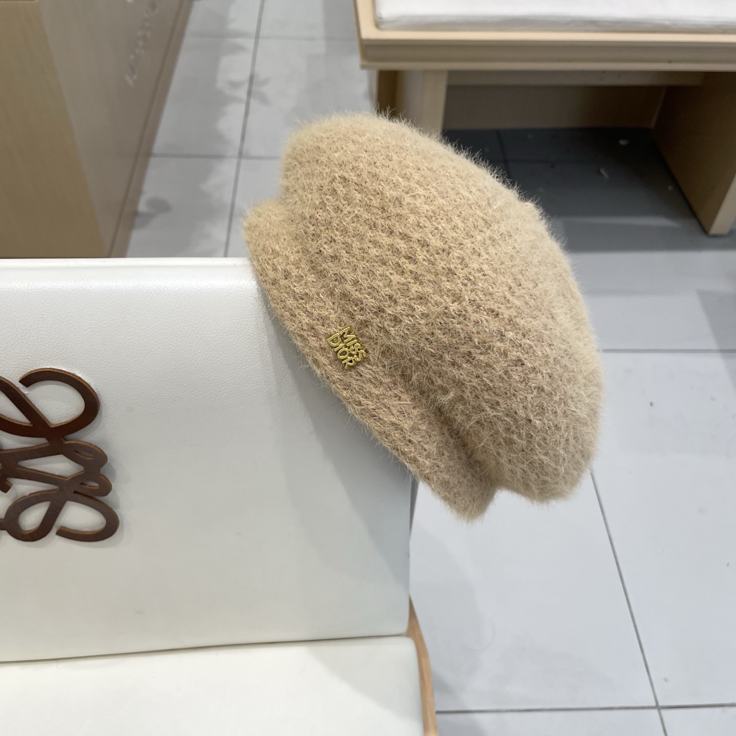 。Dior迪奥贝雷帽女2025新款秋冬大头围画家帽显脸小保暖毛绒蓓蕾帽子