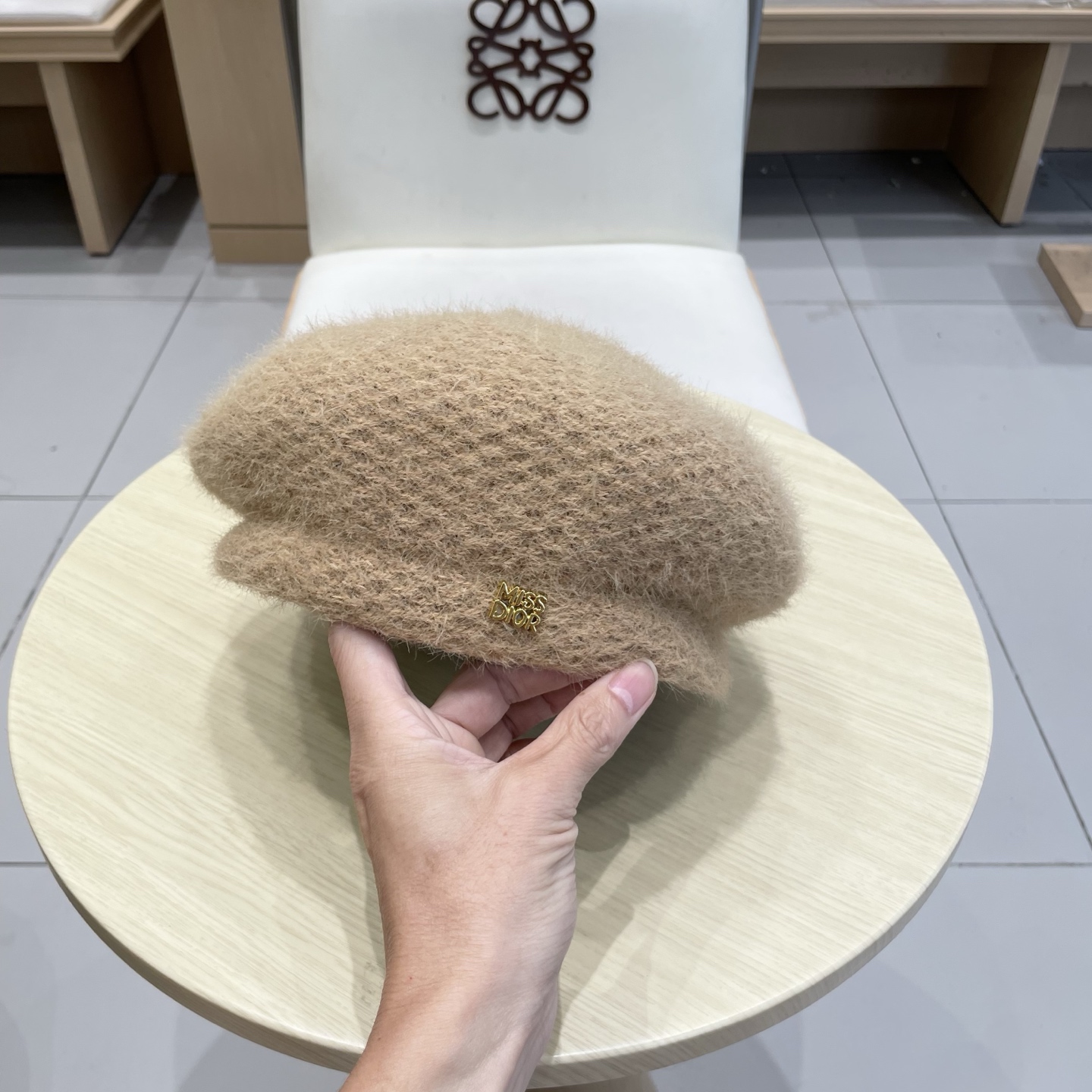 。Dior迪奥贝雷帽女2025新款秋冬大头围画家帽显脸小保暖毛绒蓓蕾帽子