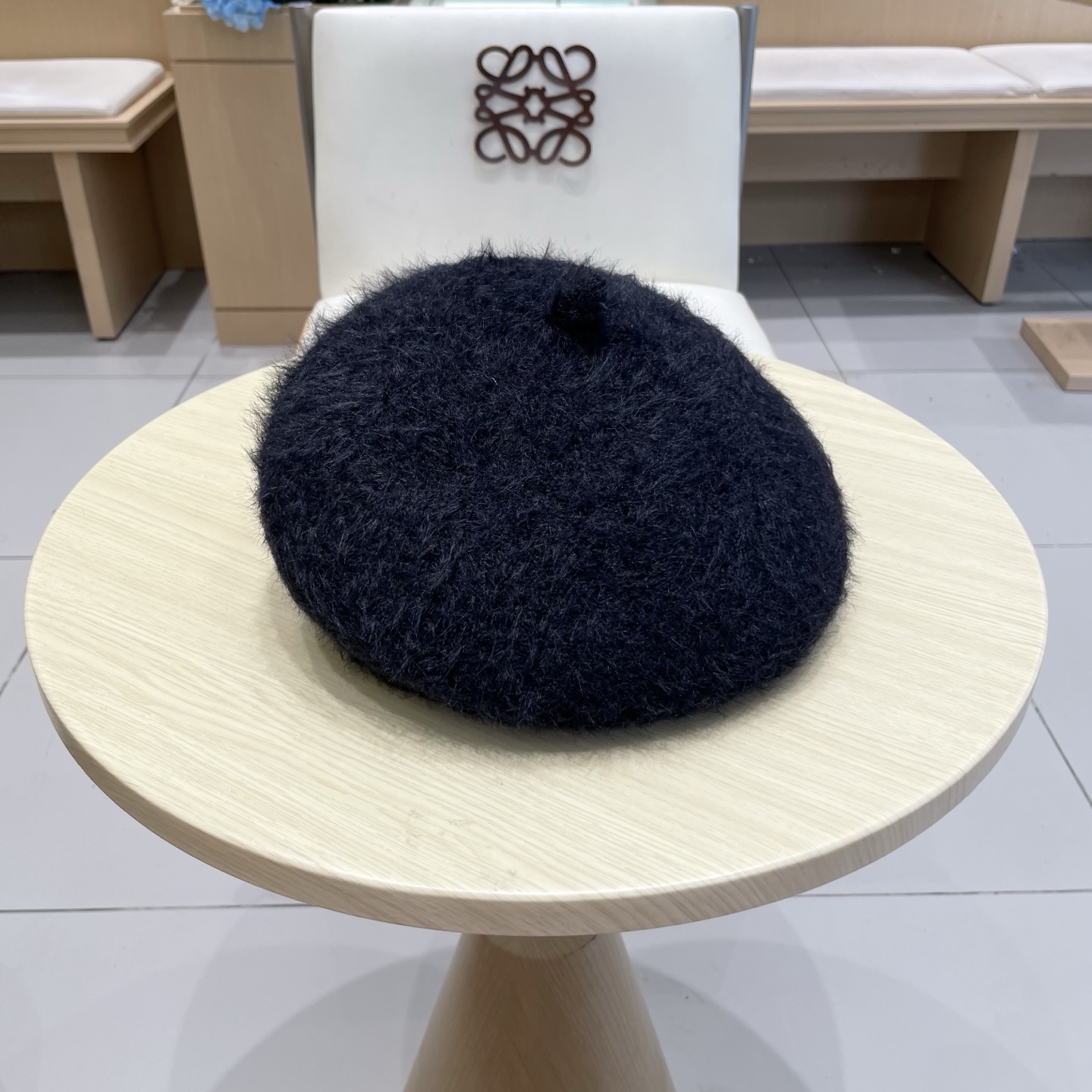 。Dior迪奥贝雷帽女2025新款秋冬大头围画家帽显脸小保暖毛绒蓓蕾帽子