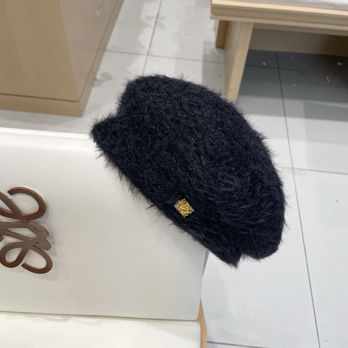 。Dior迪奥贝雷帽女2025新款秋冬大头围画家帽显脸小保暖毛绒蓓蕾帽子