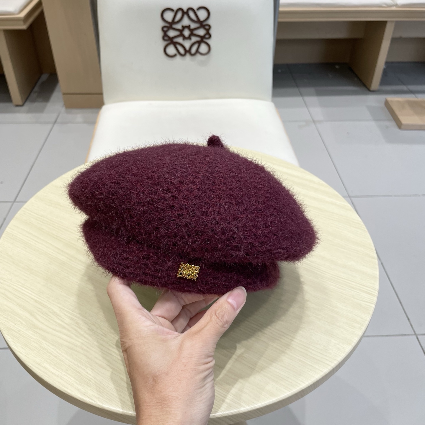 。Dior迪奥贝雷帽女2025新款秋冬大头围画家帽显脸小保暖毛绒蓓蕾帽子