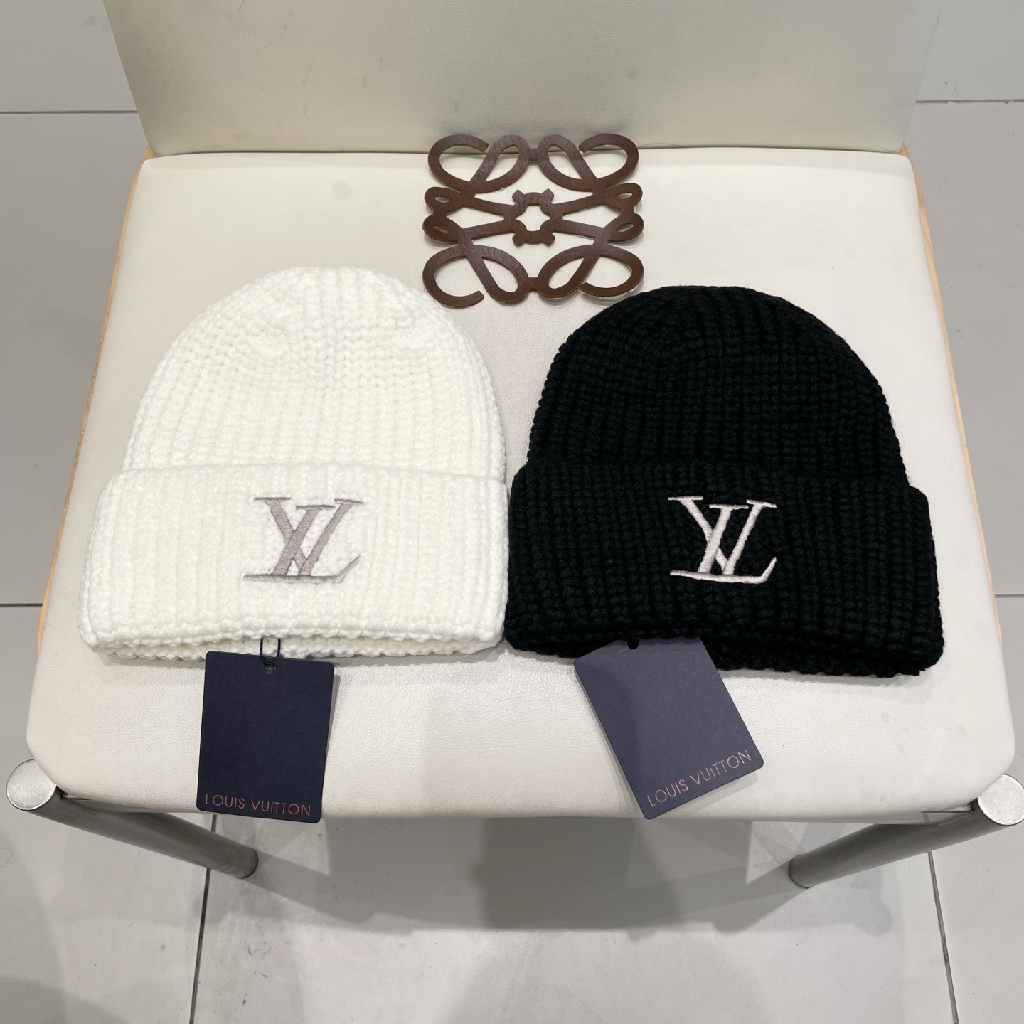   LV 路易威登 2025秋冬新款毛线帽，男女款针织帽，